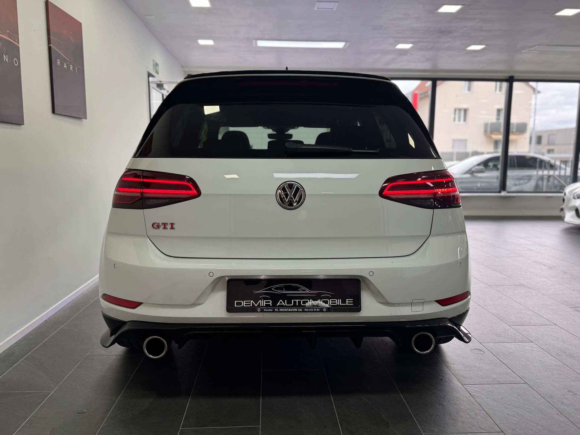 VW Golf 2.0 TSI GTI TCR DSG *Virtual Cockpit / DynAudio Excite Soundsystem / LED / Pack Fahrassistenz Plus*-image-4