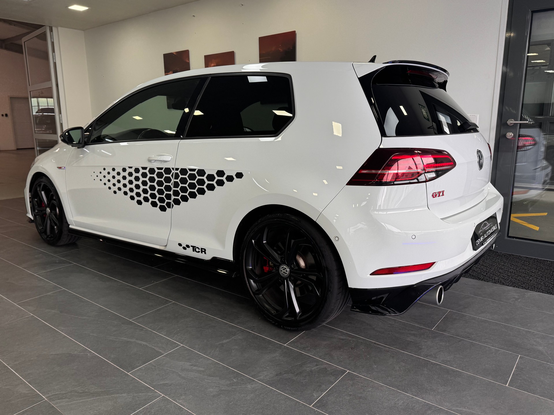 VW Golf 2.0 TSI GTI TCR DSG *Virtual Cockpit / DynAudio Excite Soundsystem / LED / Pack Fahrassistenz Plus*-image-5