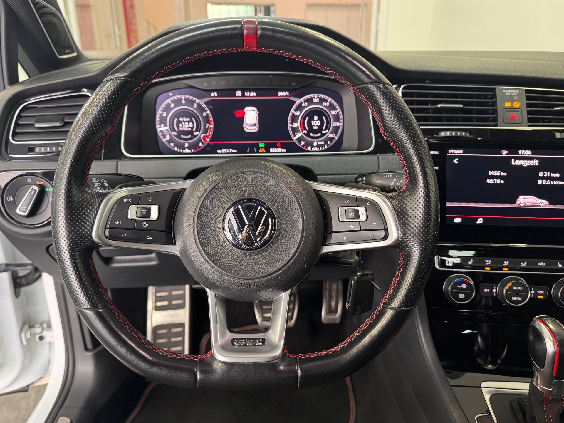 VW Golf 2.0 TSI GTI TCR DSG *Virtual Cockpit / DynAudio Excite Soundsystem / LED / Pack Fahrassistenz Plus*-image-9