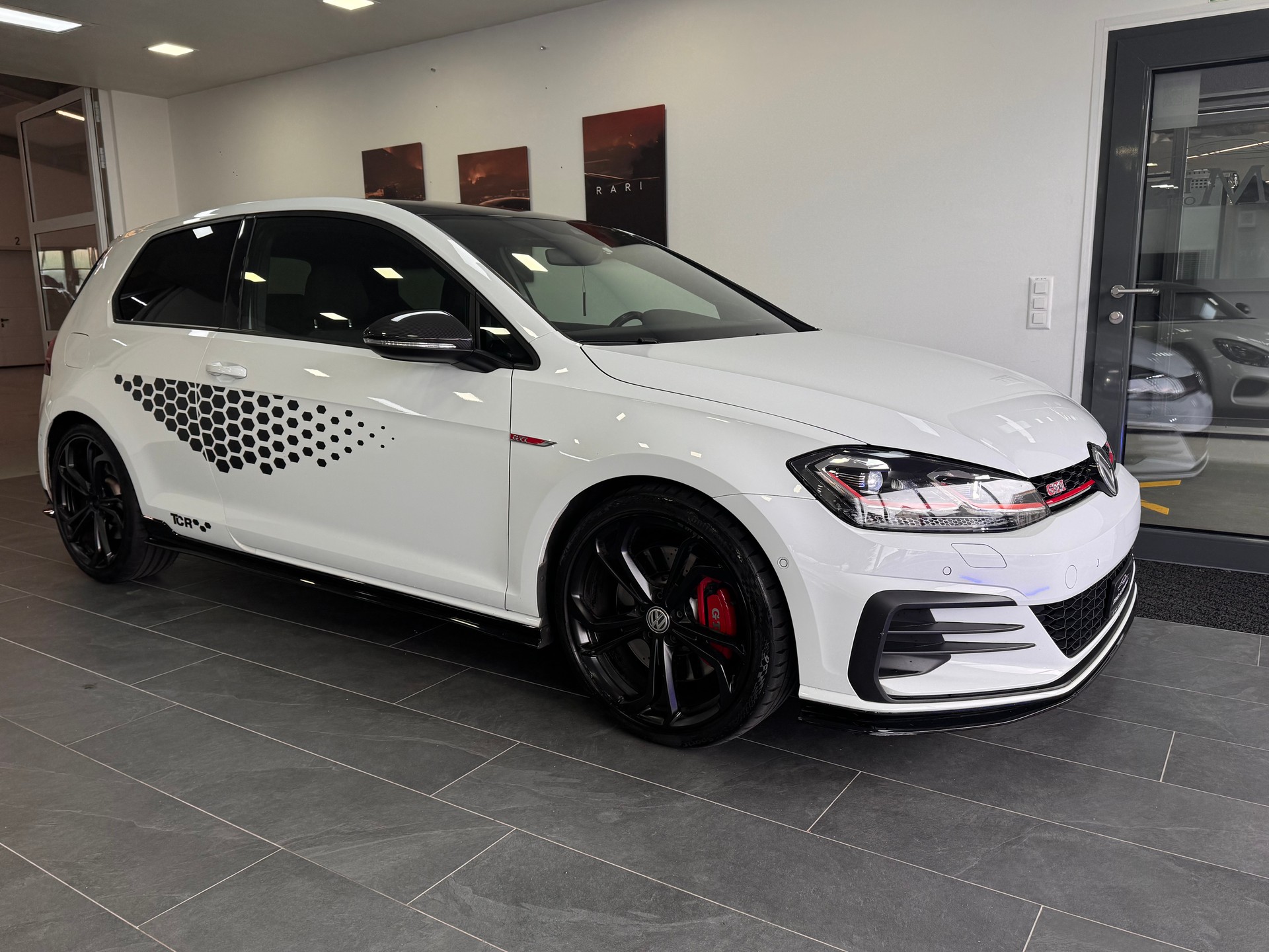 VW Golf 2.0 TSI GTI TCR DSG *Virtual Cockpit / DynAudio Excite Soundsystem / LED / Pack Fahrassistenz Plus*-image-2