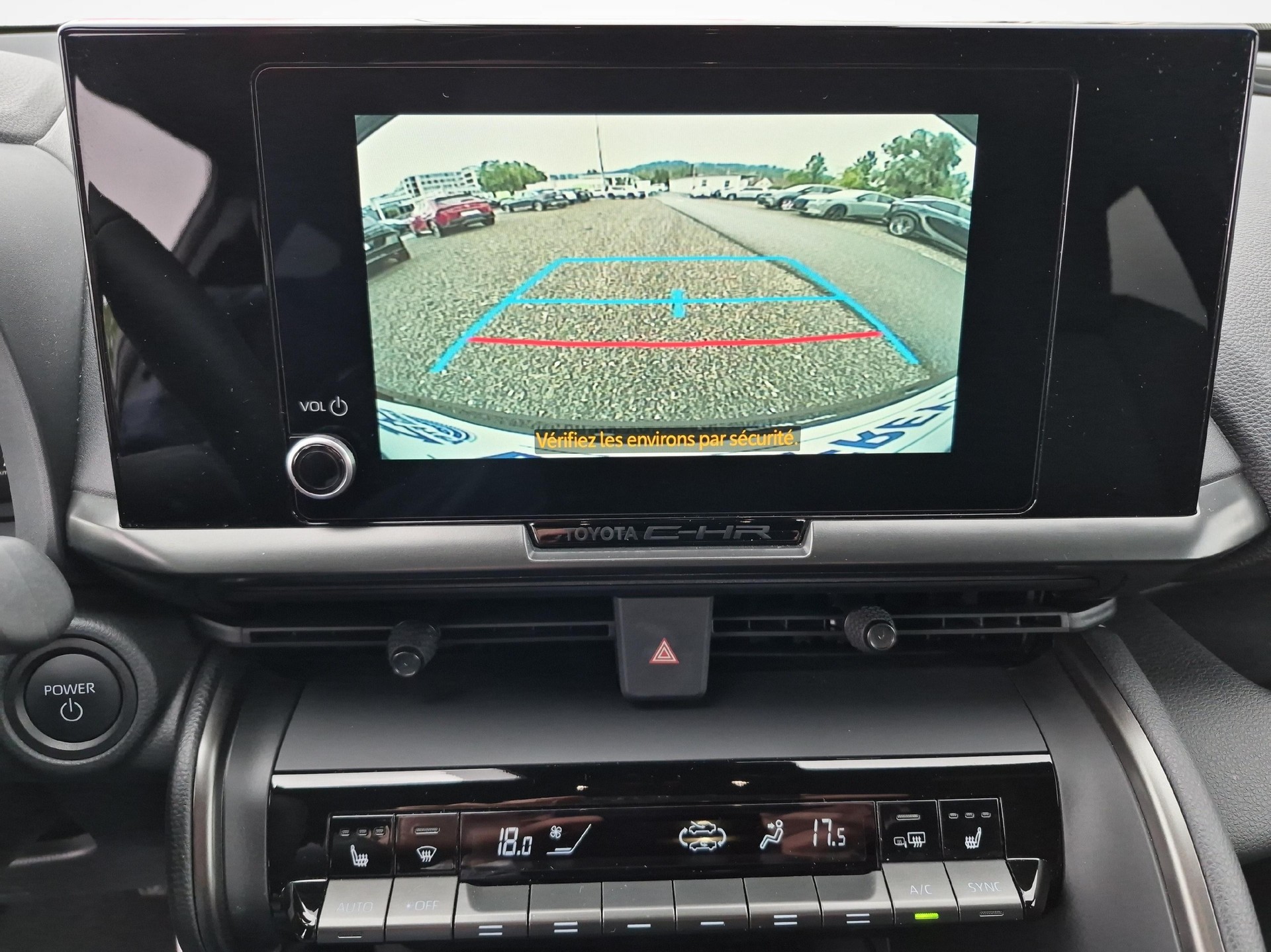 TOYOTA C-HR 2.0 HEV Trend 4x4 / Jetzt mit attraktivem 1.9% Leasing!-image-14