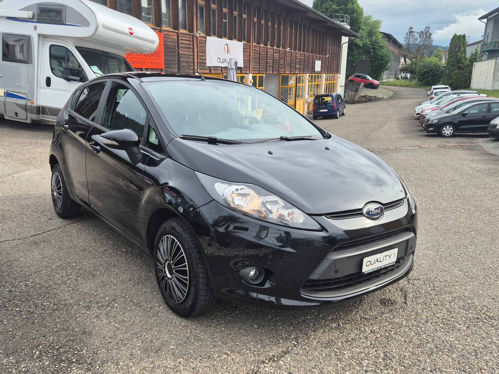 FORD Fiesta 1.4 16V Colourline Automatic-image-1