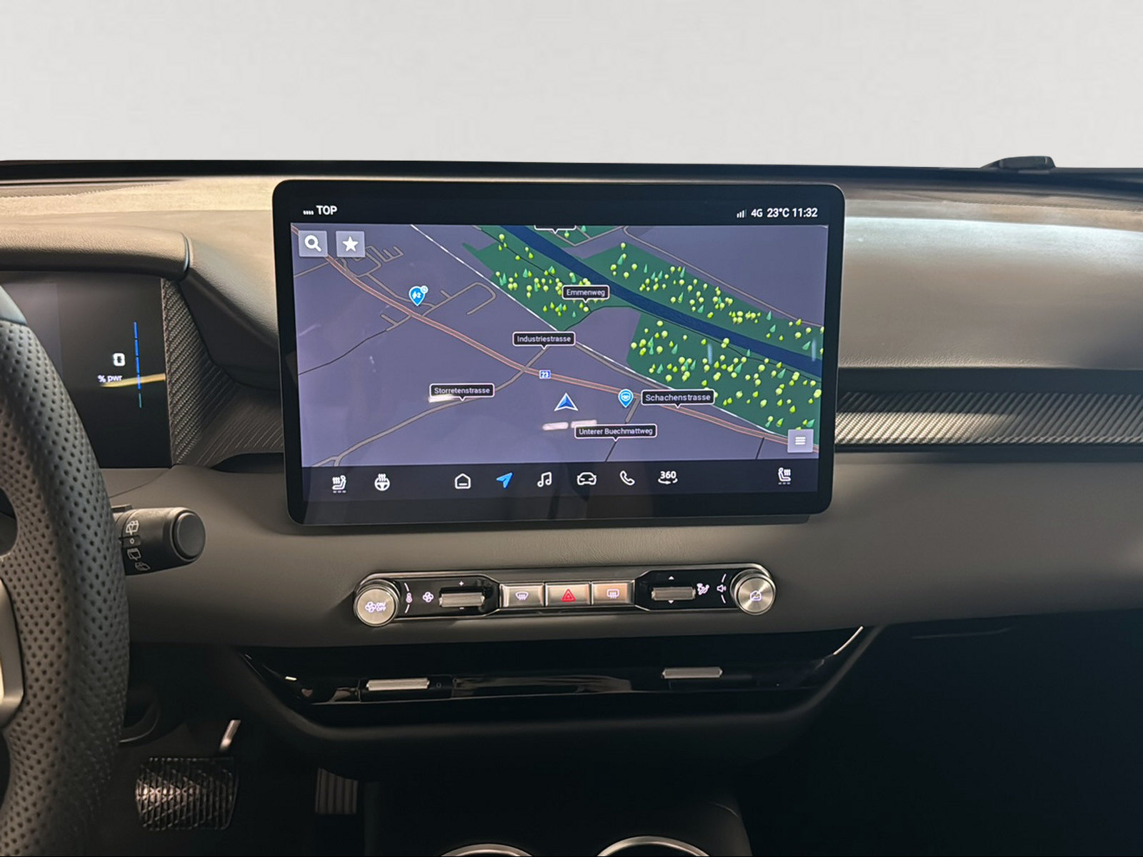 MG 4 EV 64kWh Premium-image-11