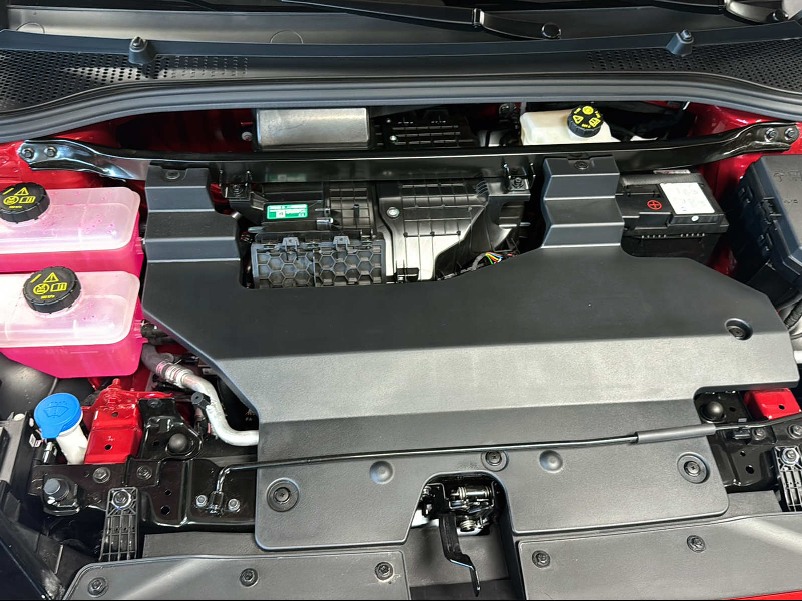 MG 4 EV 64kWh Premium-image-15