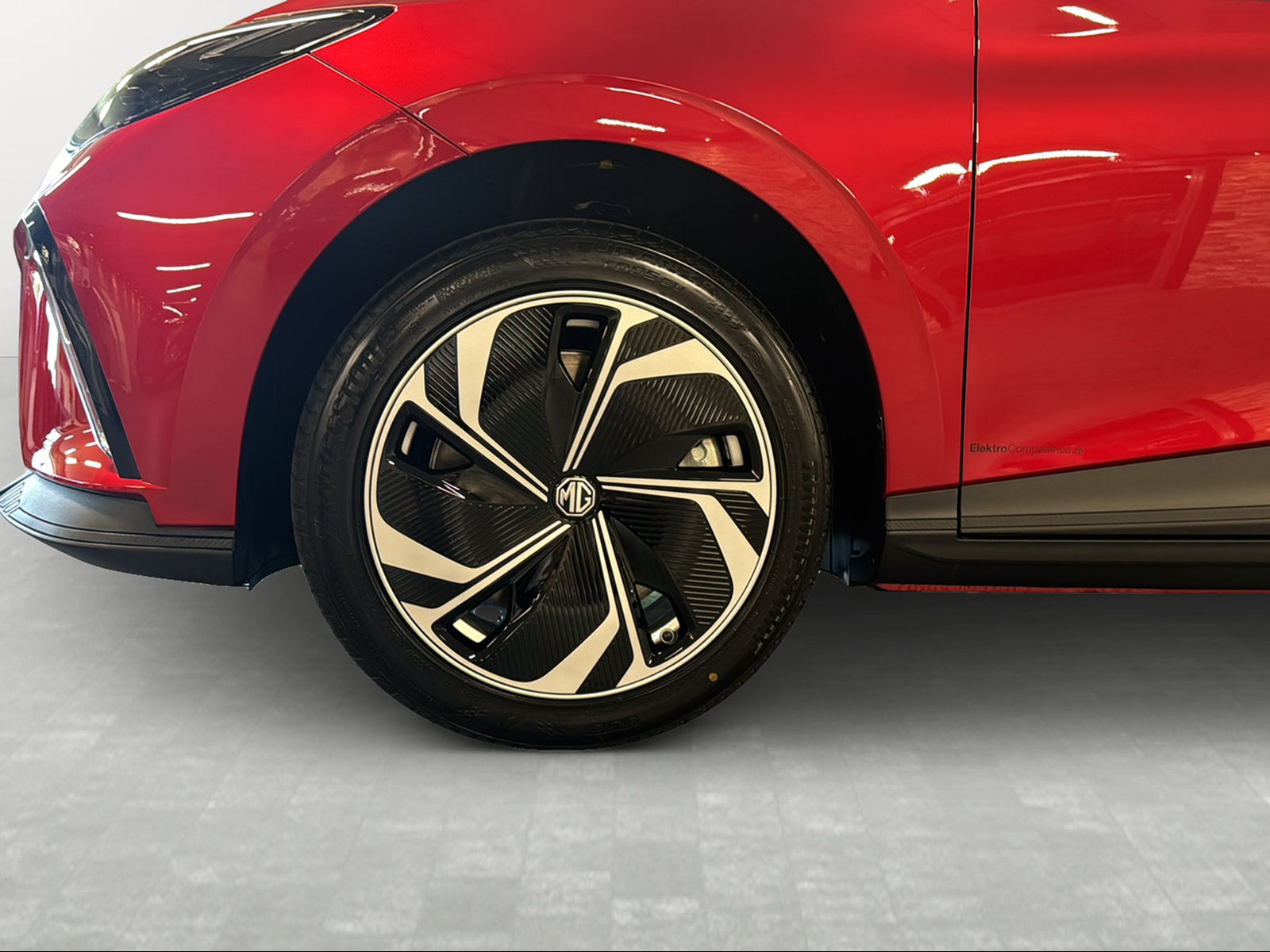 MG 4 EV 64kWh Premium-image-19