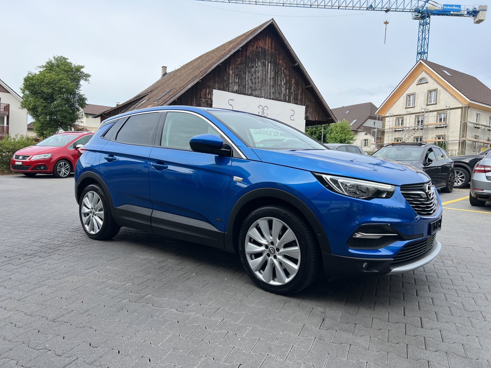 OPEL Grandland X 1.6 Hybrid4 Ultimate Automatik-image-5