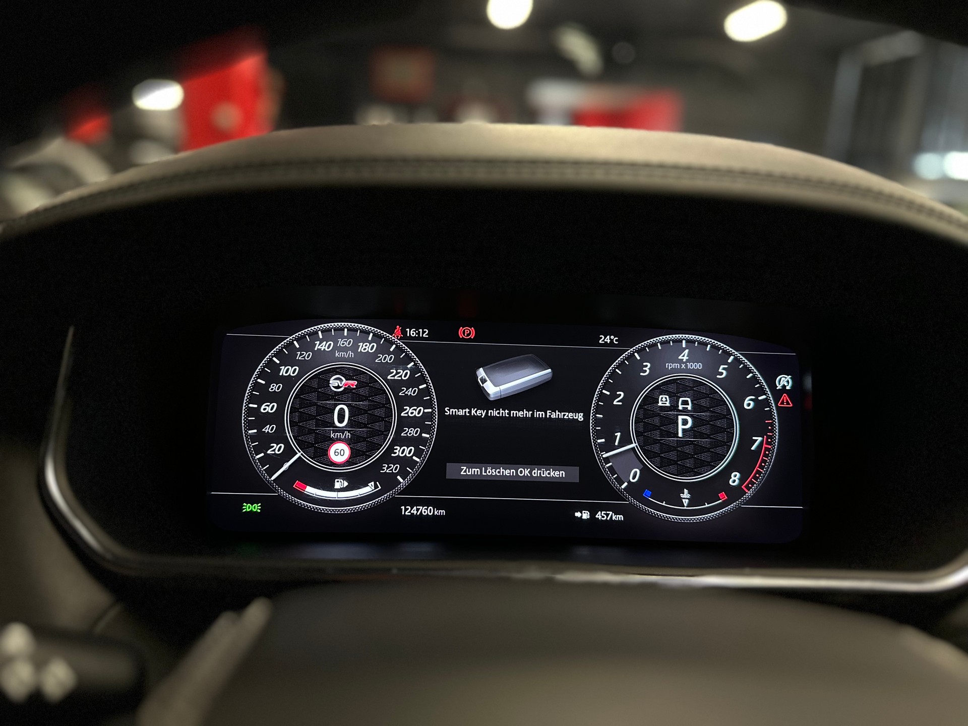 LAND ROVER Range Rover Sport 575 5.0 V8 S/C SVR Carbon Automatic-image-14