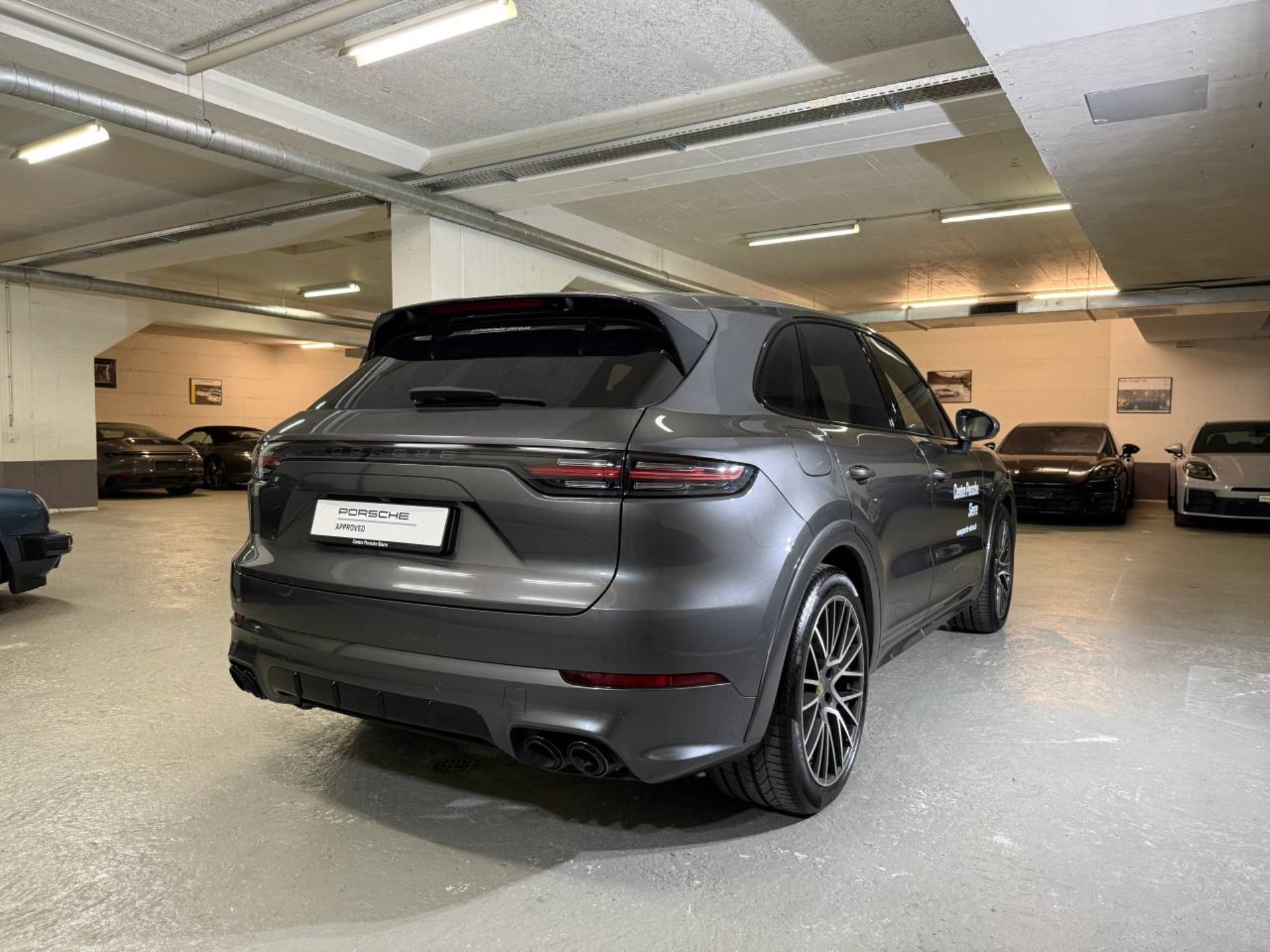 PORSCHE Cayenne E-Hybrid (MY21)-image-6