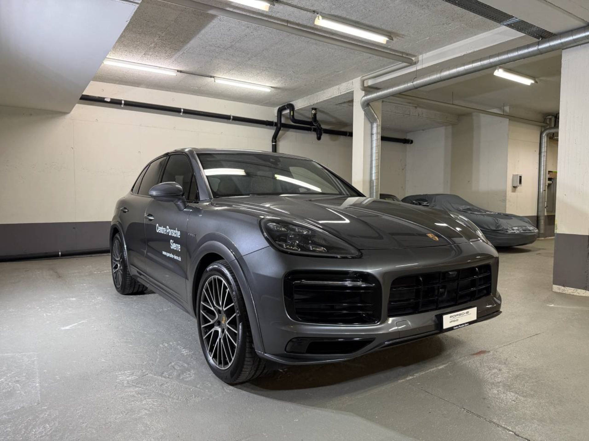 PORSCHE Cayenne E-Hybrid (MY21)-image-7