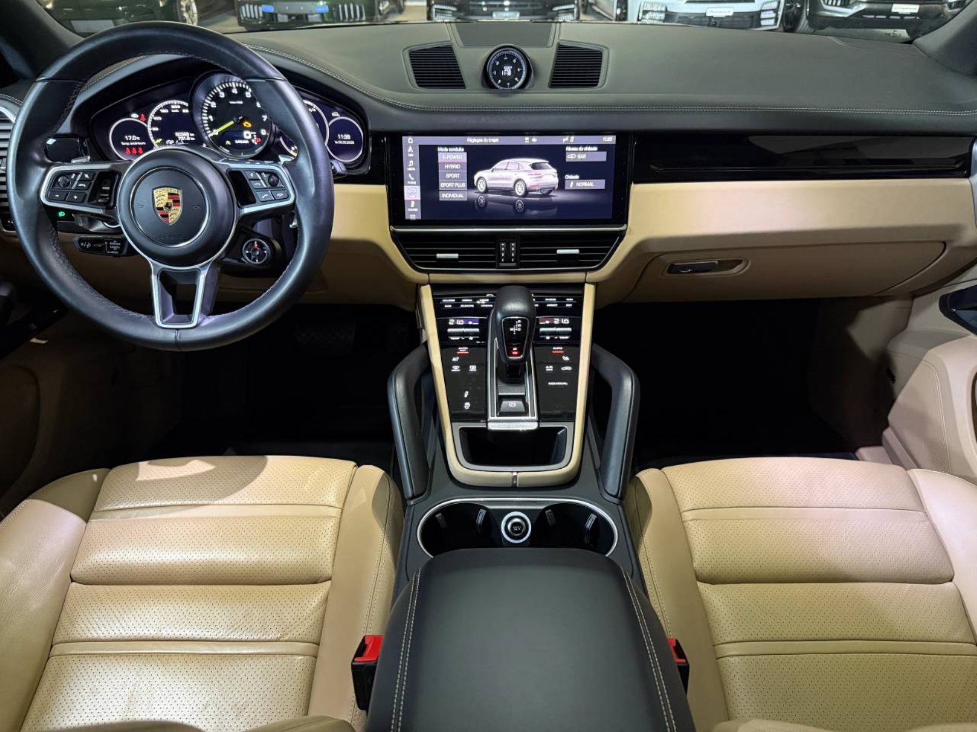 PORSCHE Cayenne E-Hybrid (MY21)-image-12