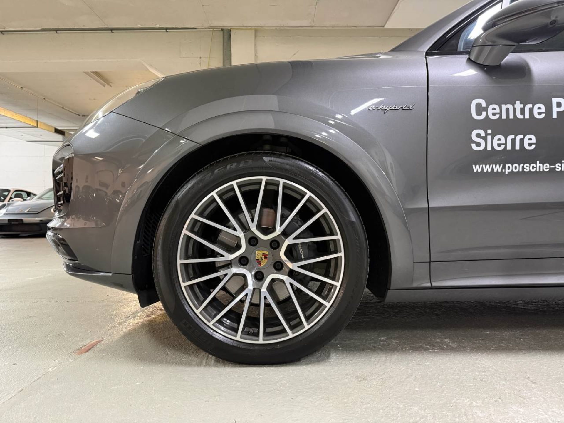 PORSCHE Cayenne E-Hybrid (MY21)-image-9
