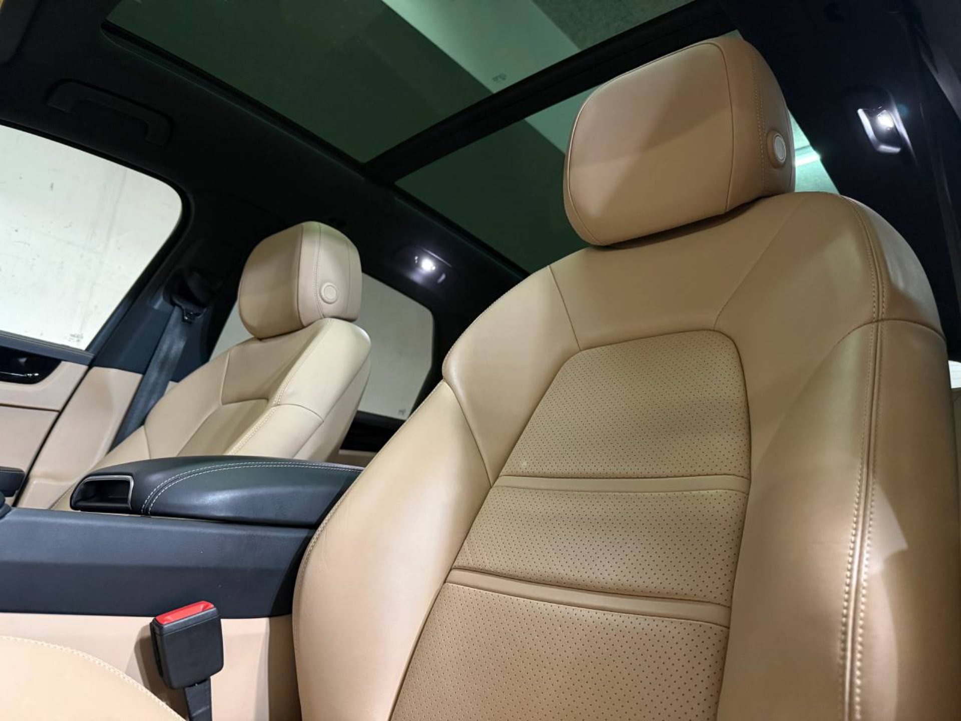 PORSCHE Cayenne E-Hybrid (MY21)-image-4