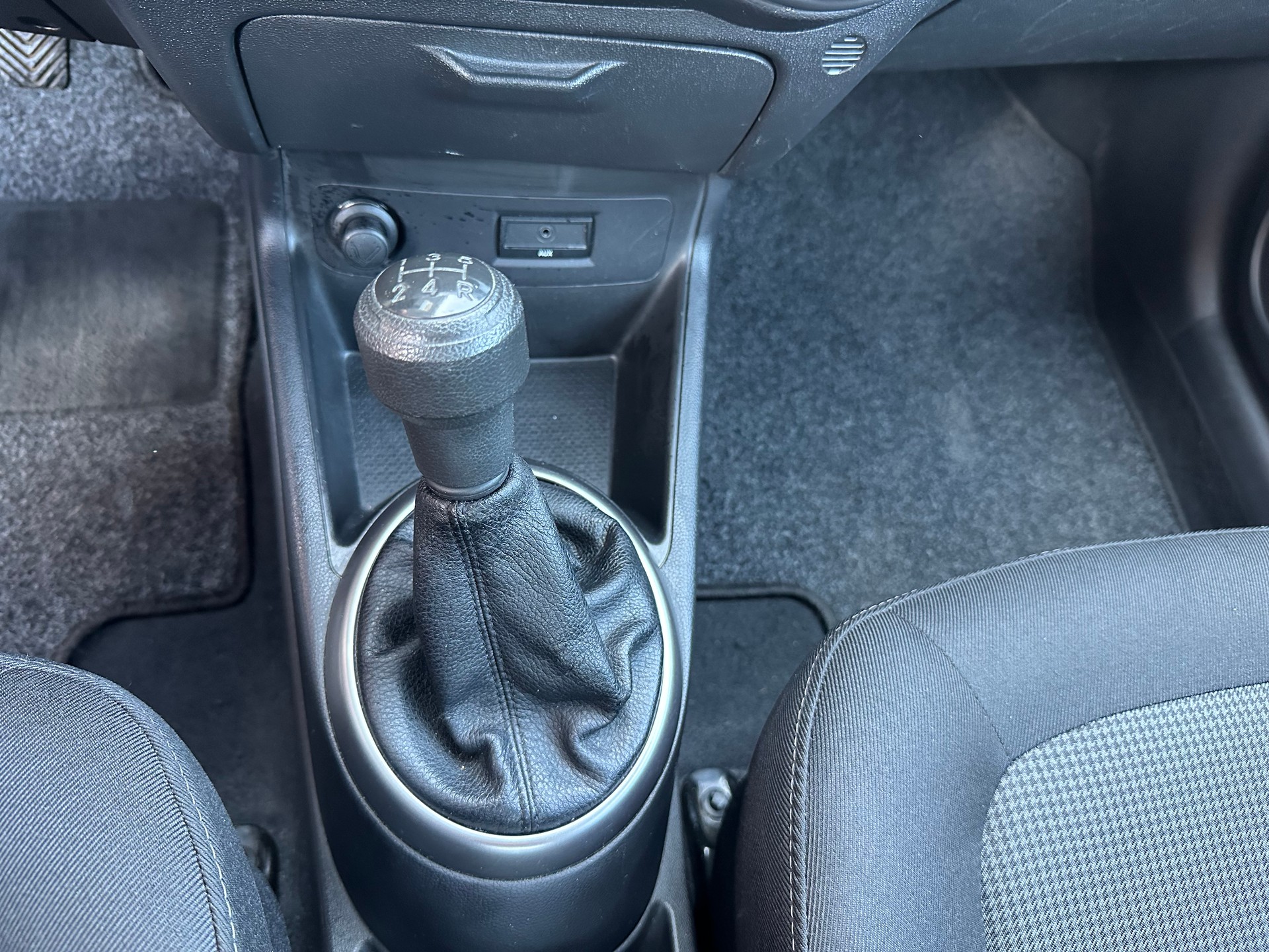 HYUNDAI i20-image-10