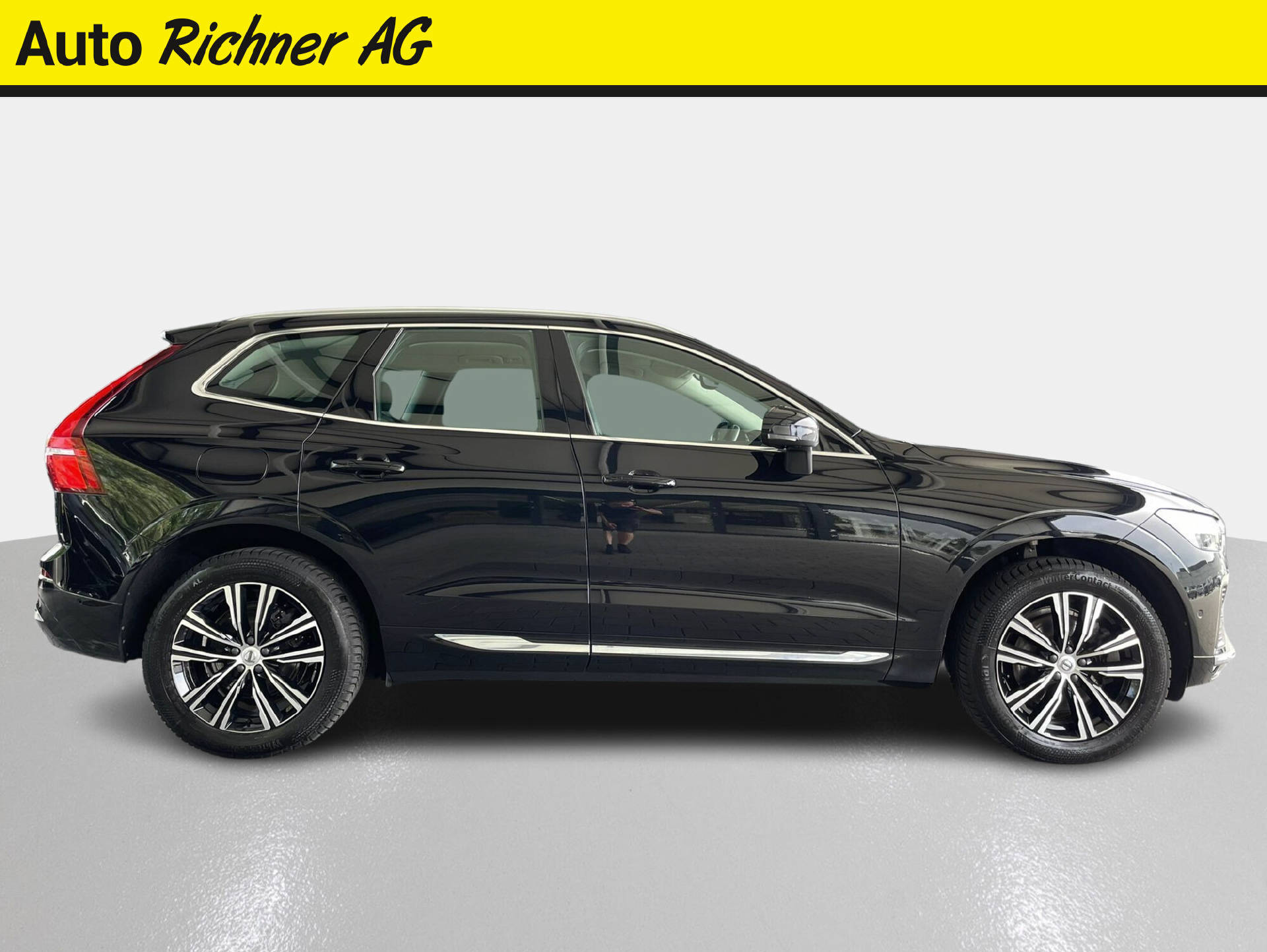 VOLVO XC60 2.0 B5 MH Inscription AWD-image-2