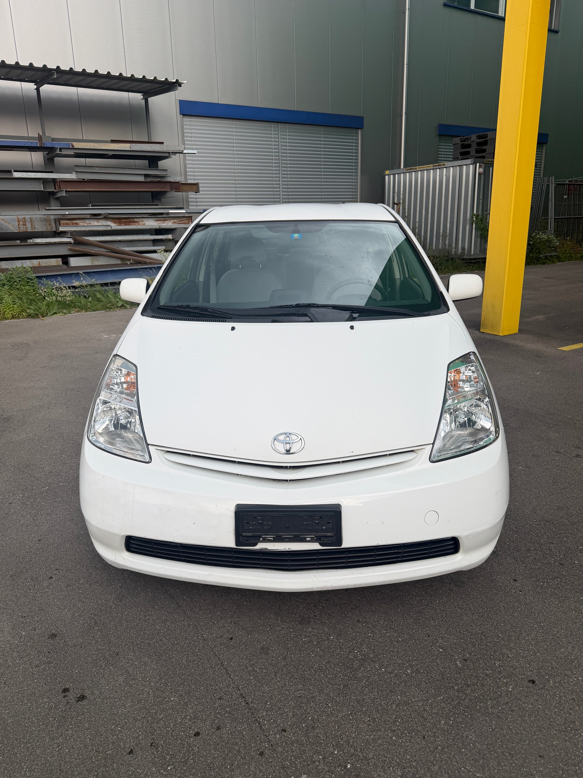 TOYOTA Prius 1.5 16V Hybrid-image-1