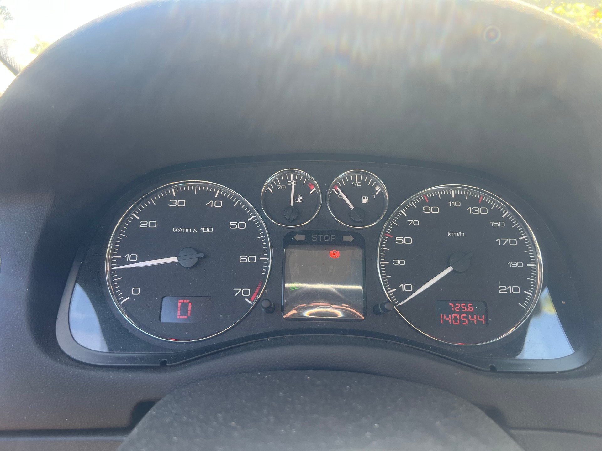 PEUGEOT 307 SW 2.0 16V Premium-image-12