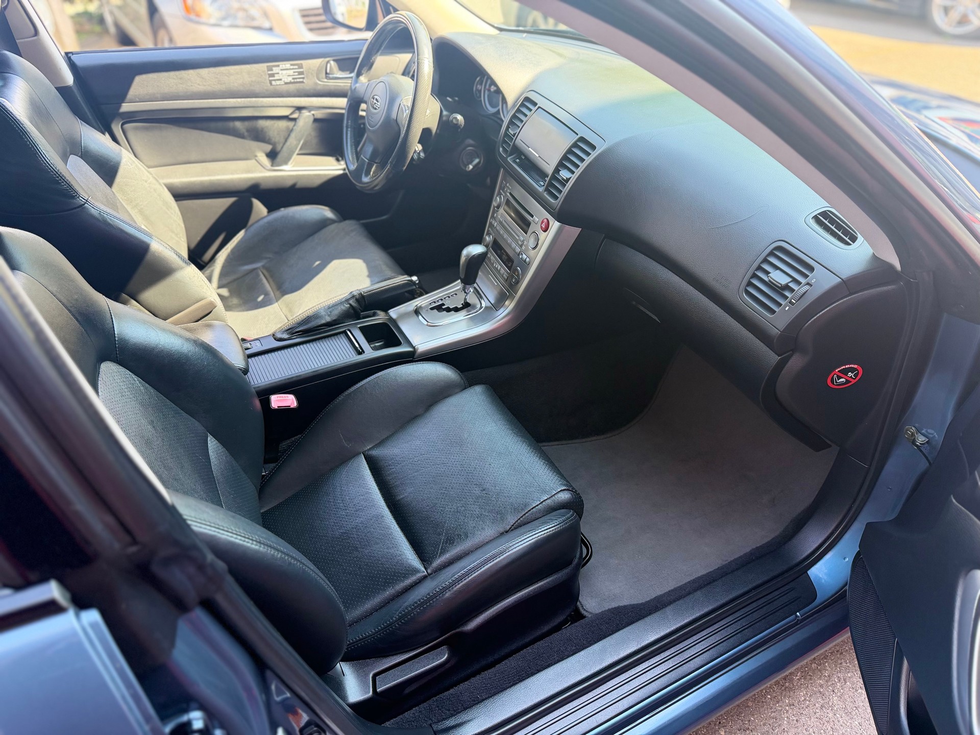 SUBARU Legacy 2.5i AWD Limited Automatic-image-5