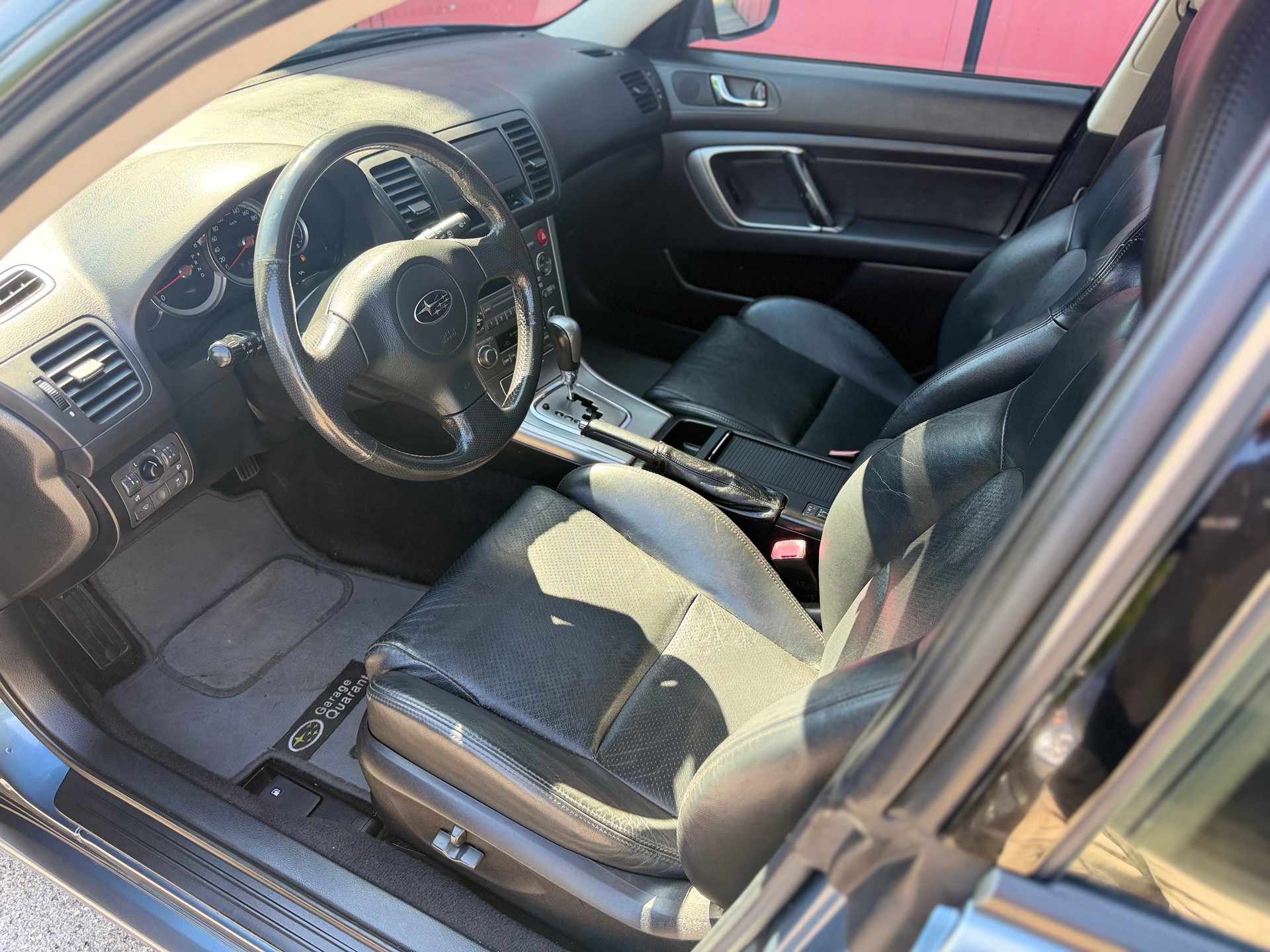 SUBARU Legacy 2.5i AWD Limited Automatic-image-8