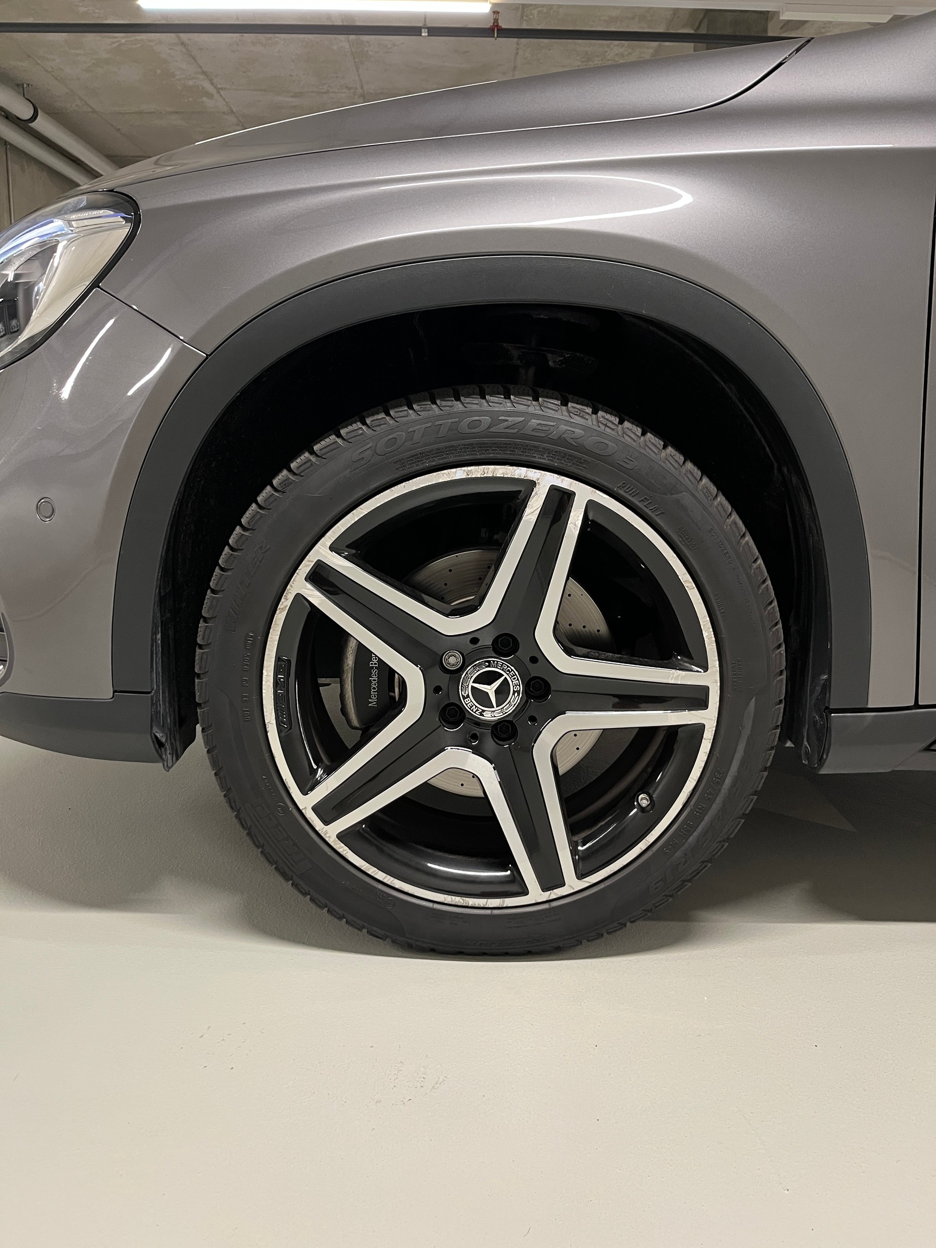MERCEDES-BENZ GLA 220 AMG Line 4Matic 7G-DCT-image-22