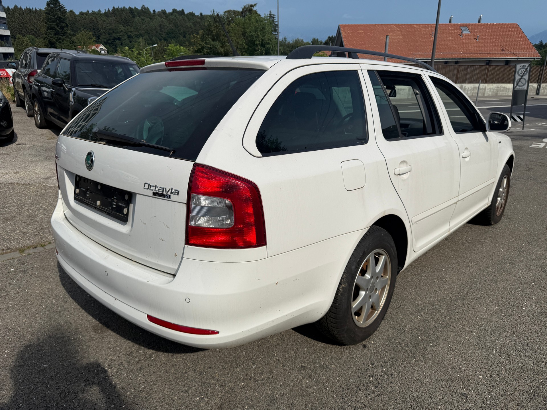 SKODA Octavia Combi 1.8 TSI Laurin & Klement 4x4-image-2