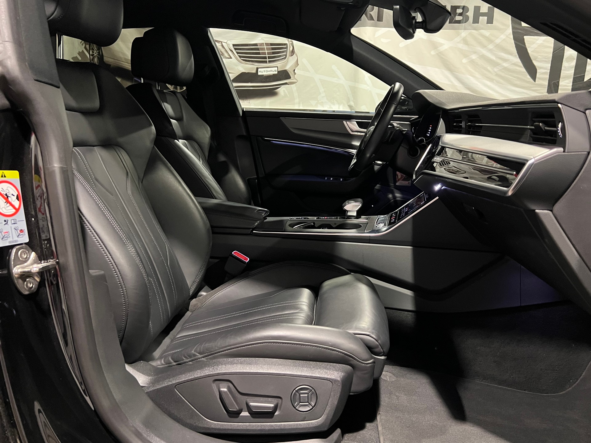 AUDI A7 Sportback 50 TDI quattro S-tronic-image-12
