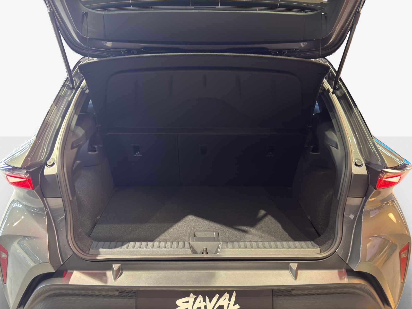 CUPRA Raval 52 kWh Dynamic+ Launch Edition-image-11