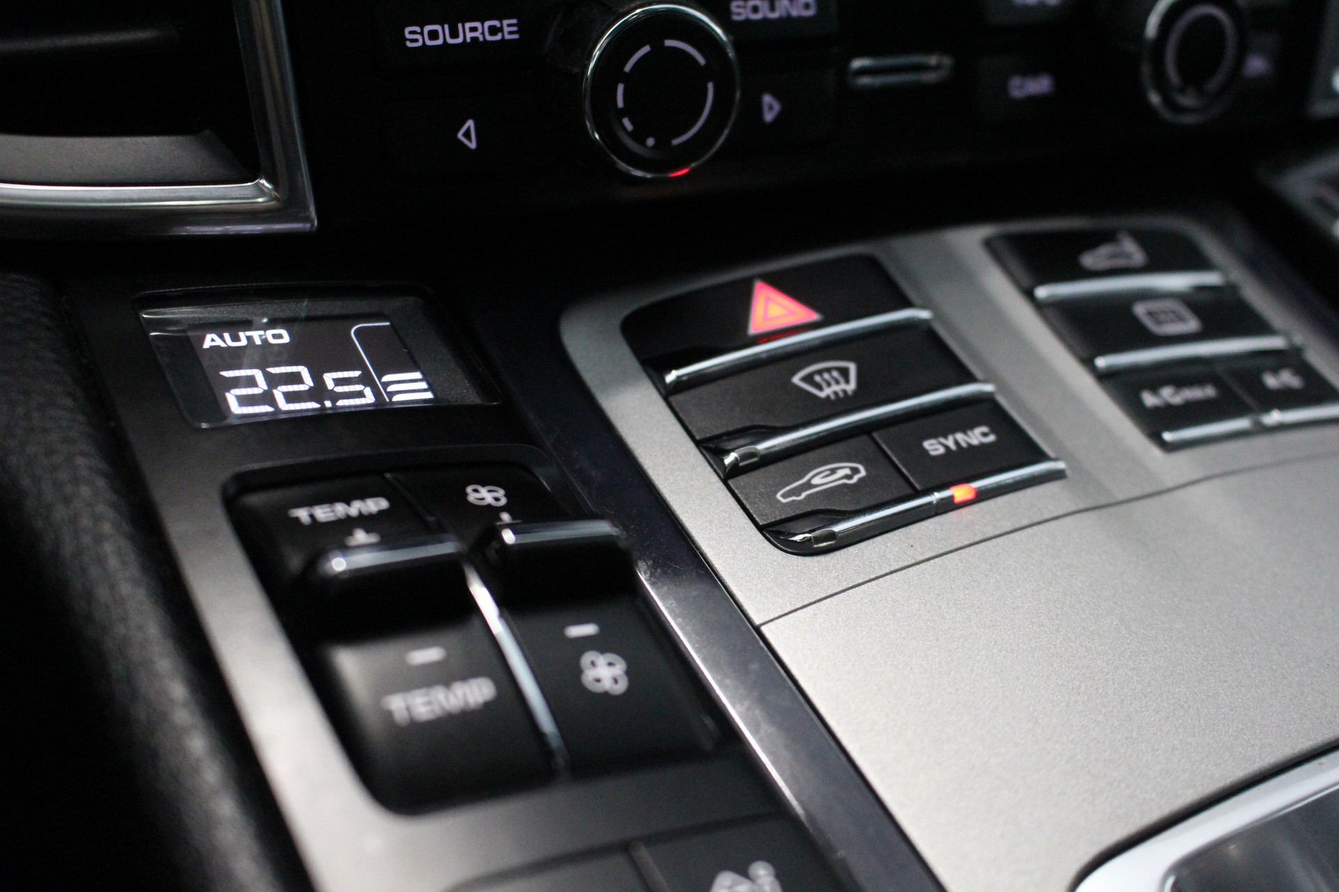 PORSCHE Panamera 3.6 V6 4 PDK-image-18