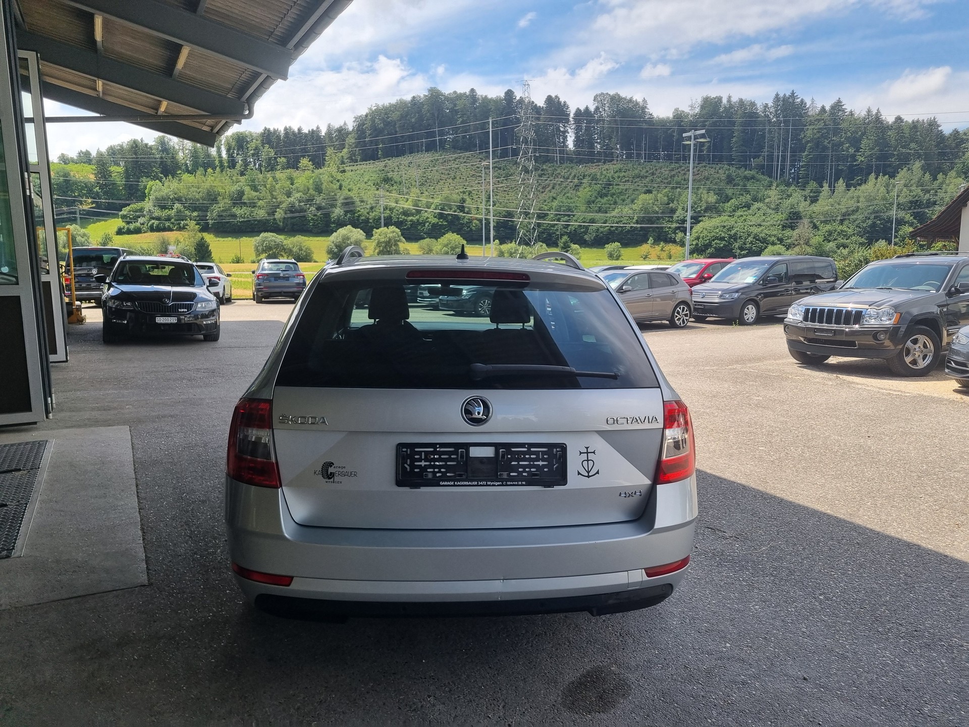 SKODA Octavia Combi 2.0 TDI Ambition 4x4 DSG-image-4