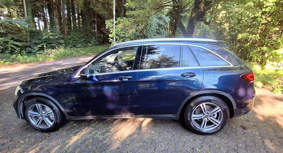MERCEDES-BENZ GLC 300 4m-image-4