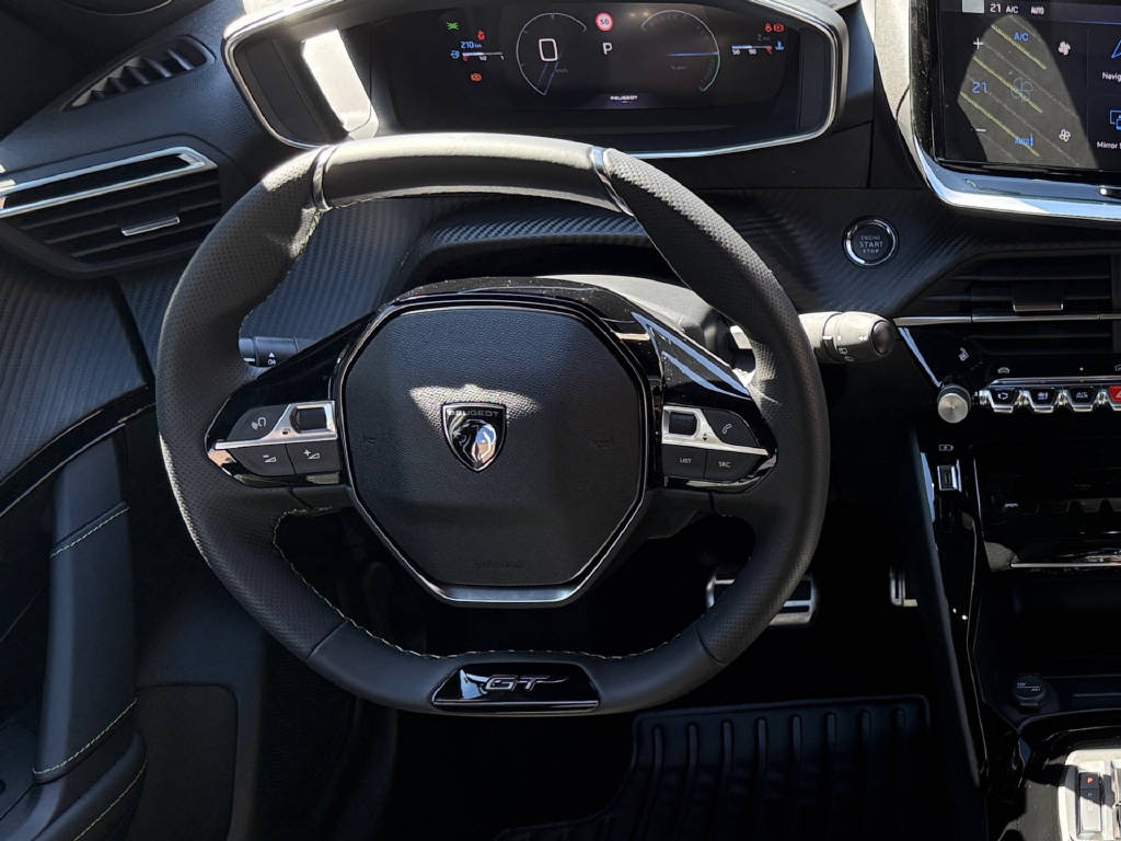 PEUGEOT 208 Hybrid 145 e-DCS6 GT-image-8