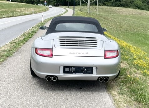 PORSCHE 911 Cabrio Carrera 4-image-9