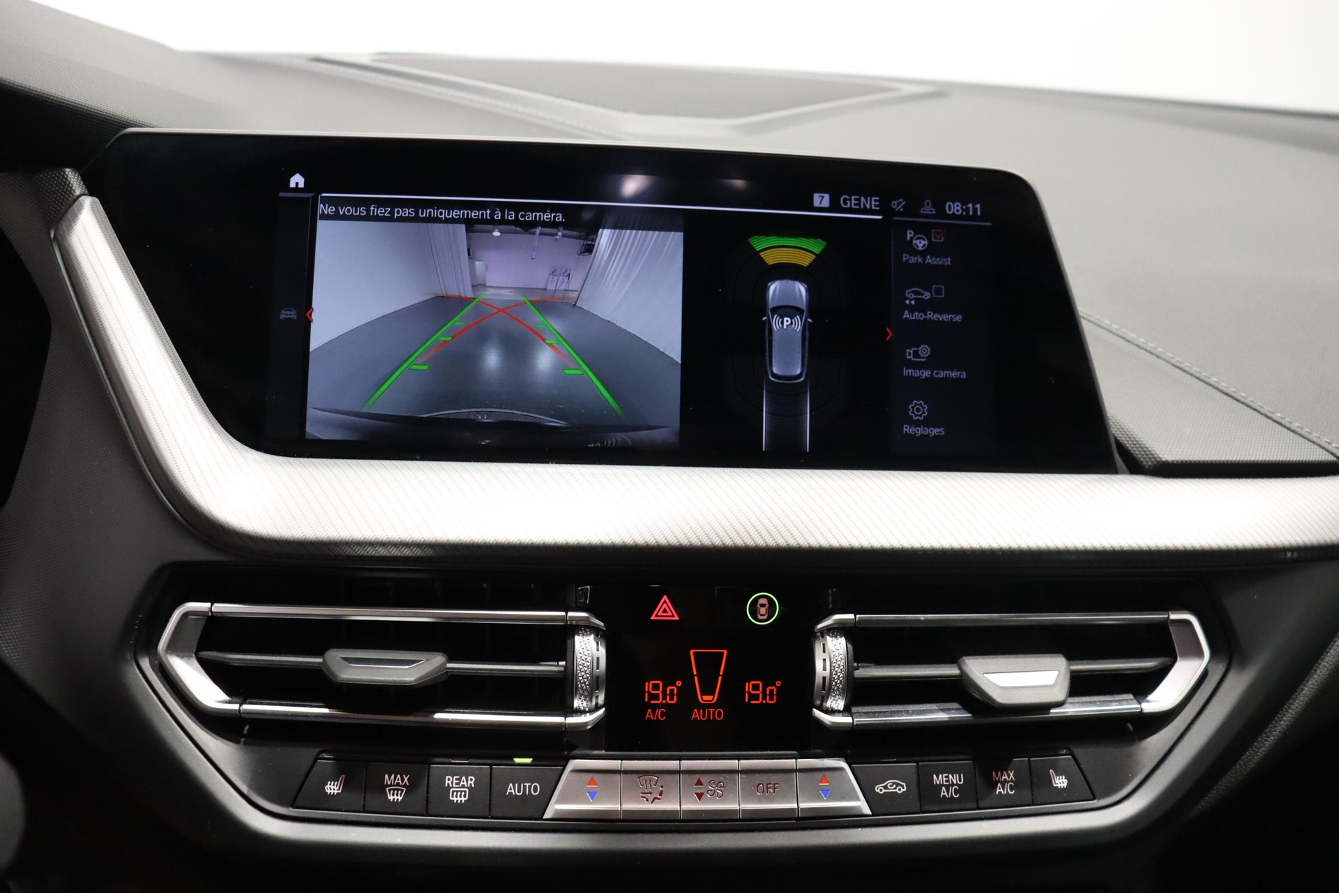BMW 118i-image-17