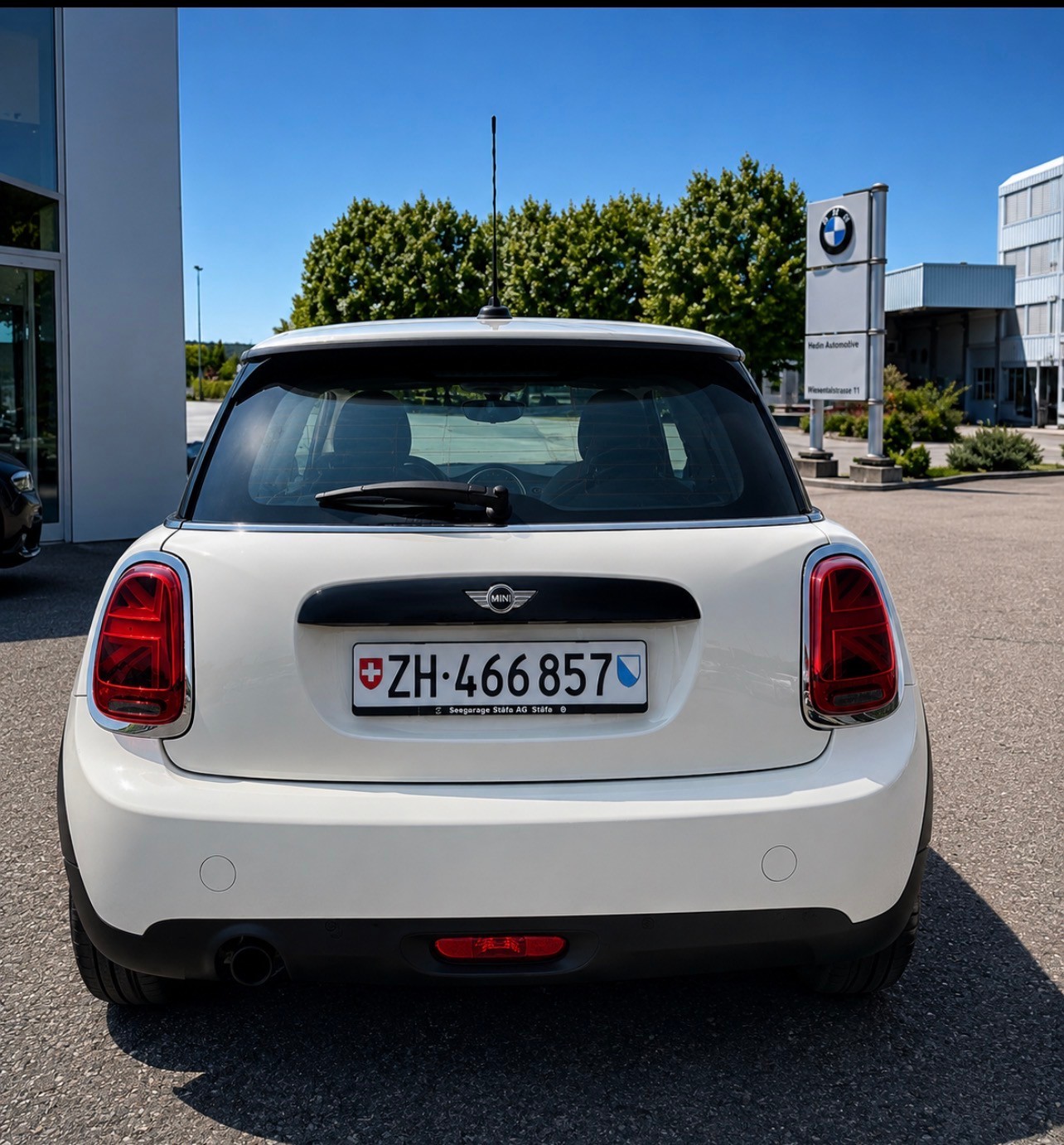 MINI 1.2i One First-image-1