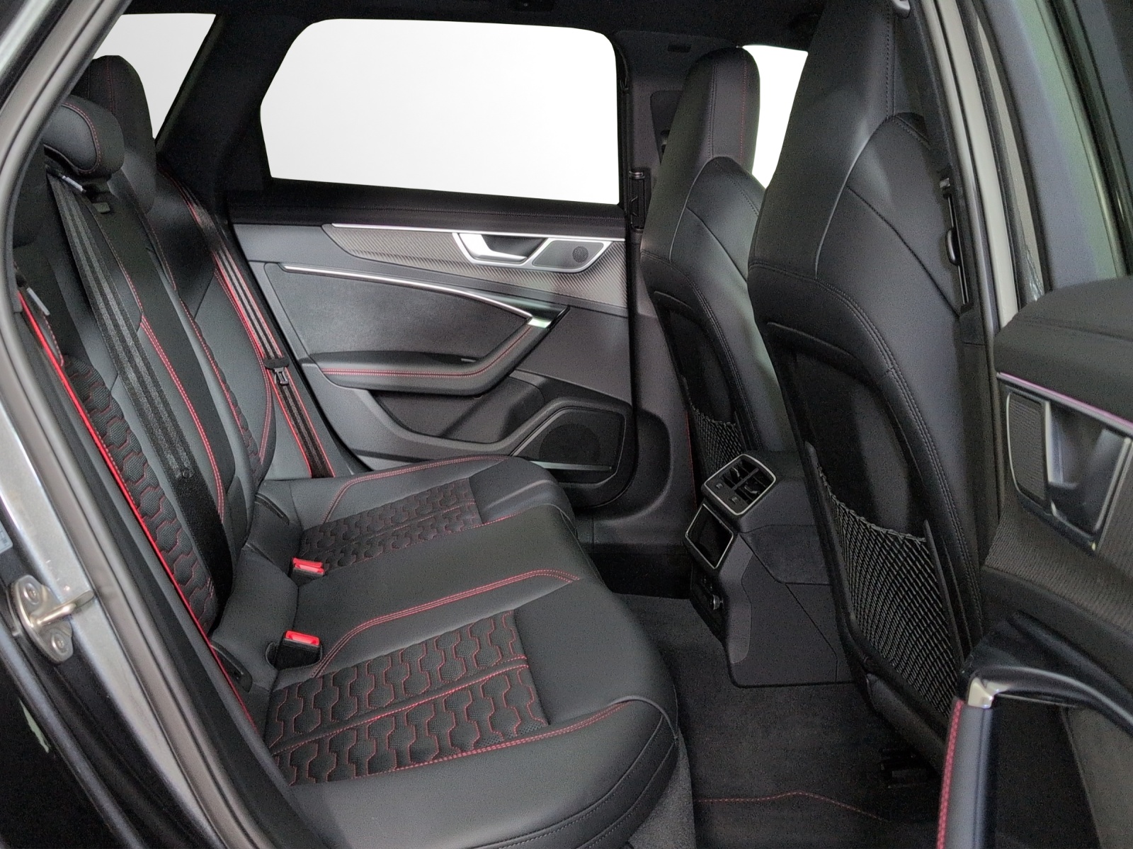 AUDI RS6 Avant 4.0 TFSI V8 Performance quattro-image-8