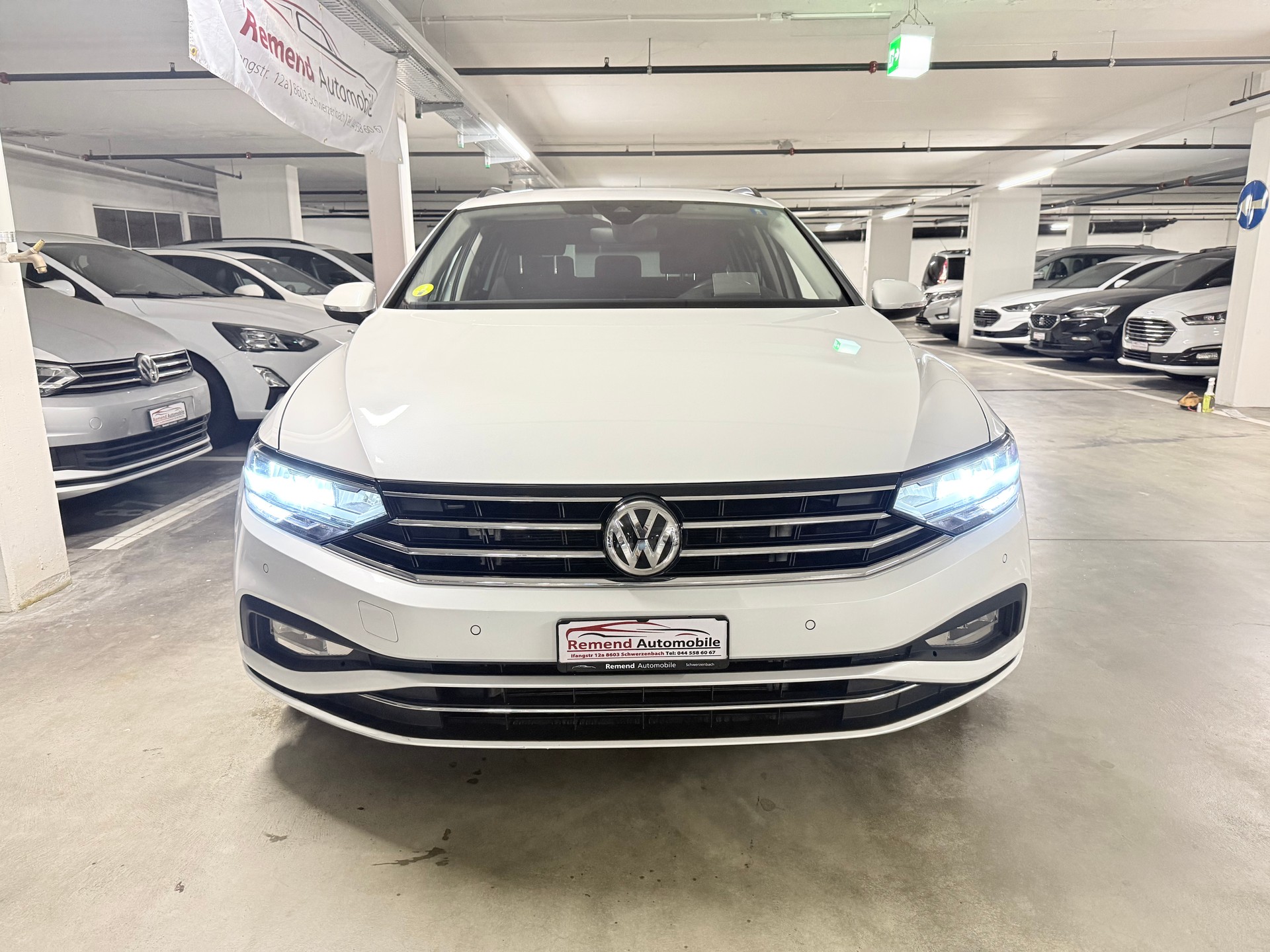VW Passat 2.0 TDI BMT Business DSG Head-up, Virtual Cockpit-image-1