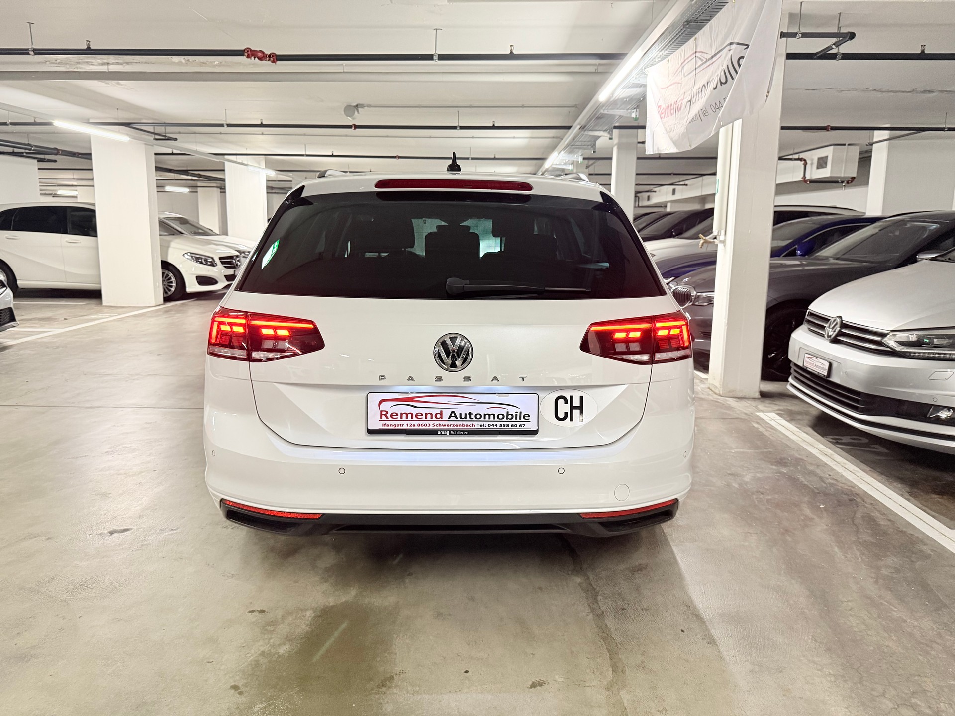 VW Passat 2.0 TDI BMT Business DSG Head-up, Virtual Cockpit-image-4