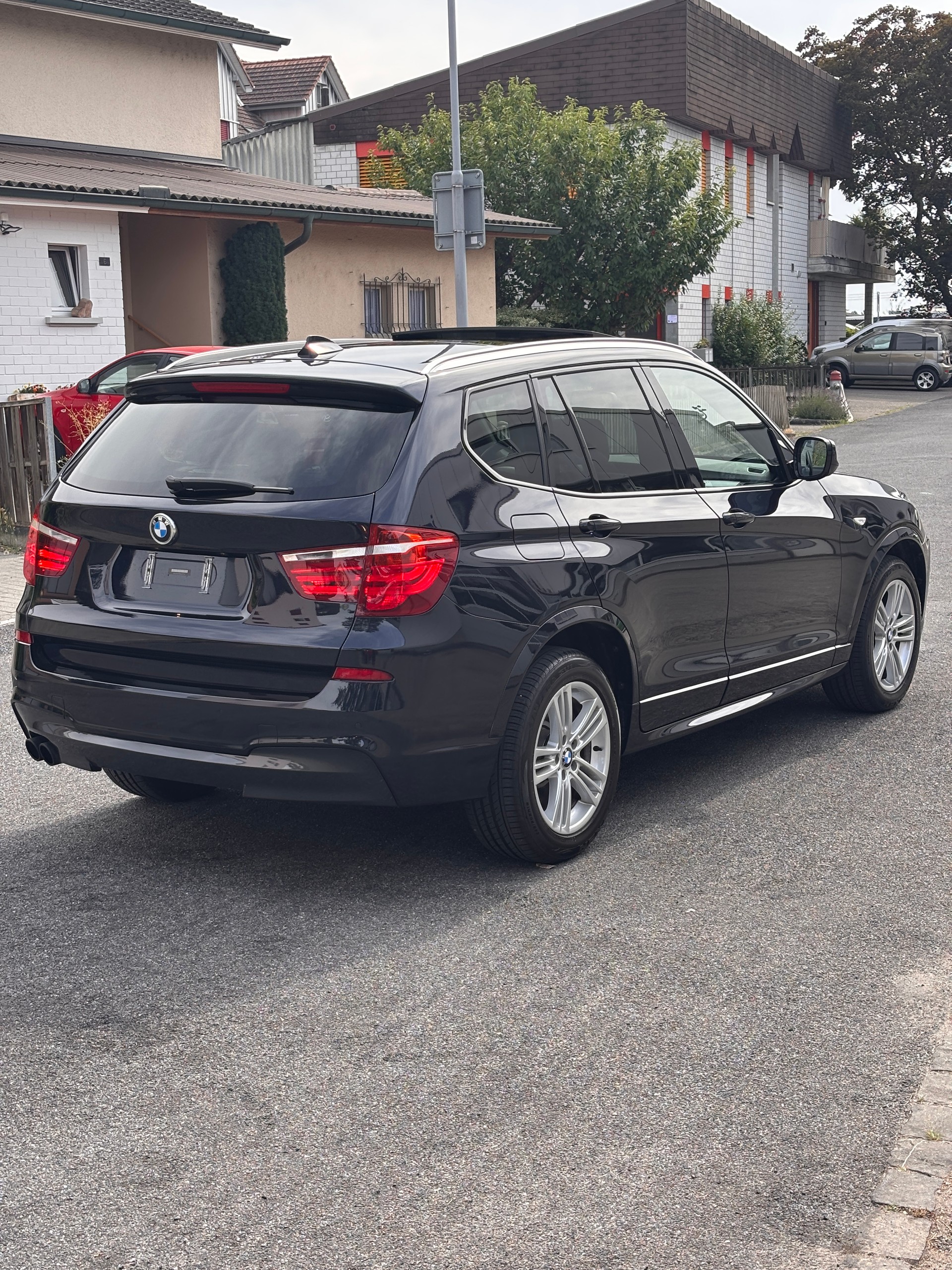 BMW 35i xDrive-image-3