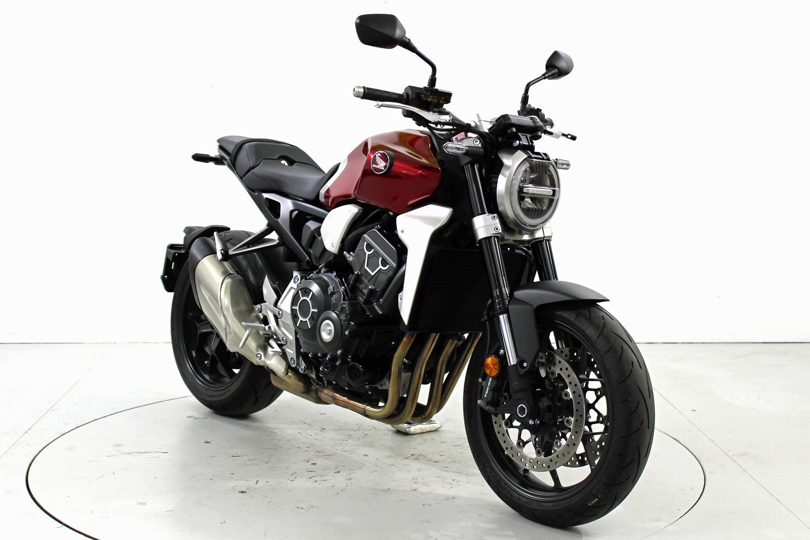 HONDA CB 1000 R ABS-showroom-element-1