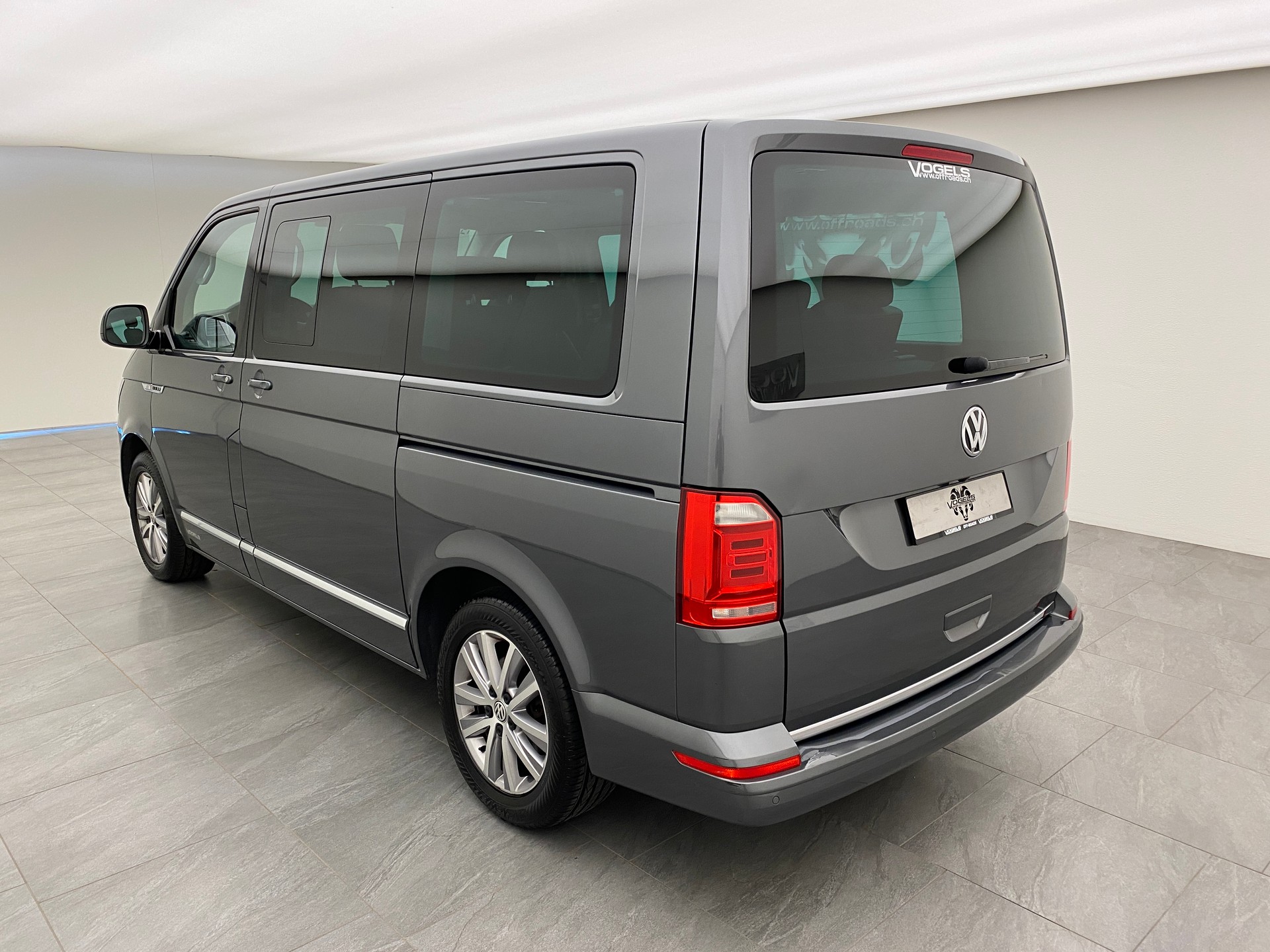 VW T6 Multivan TDI Highline 4 Motion DSG-image-5