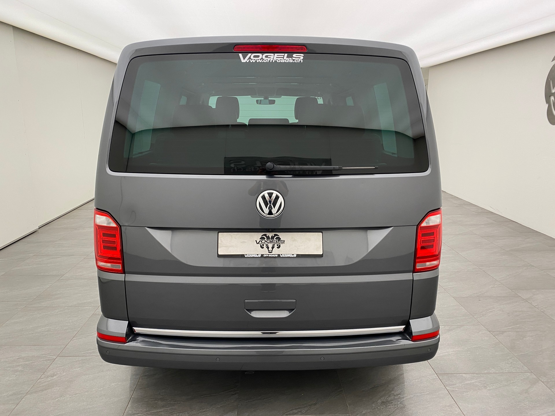 VW T6 Multivan TDI Highline 4 Motion DSG-image-4
