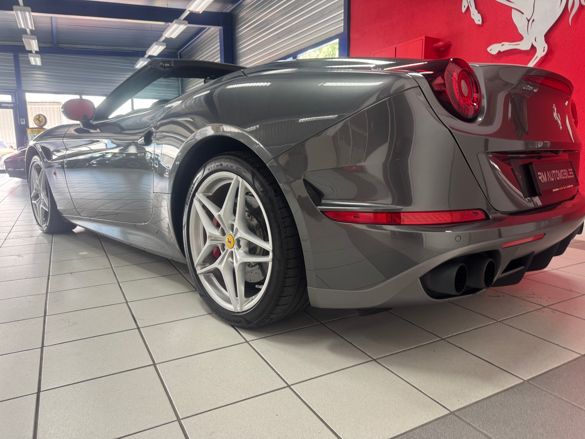 FERRARI California 3.9 V8 T-image-2