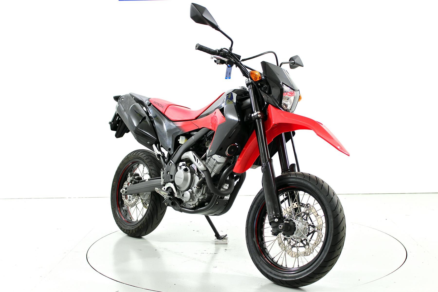 HONDA CRF 250 M-showroom-element-1