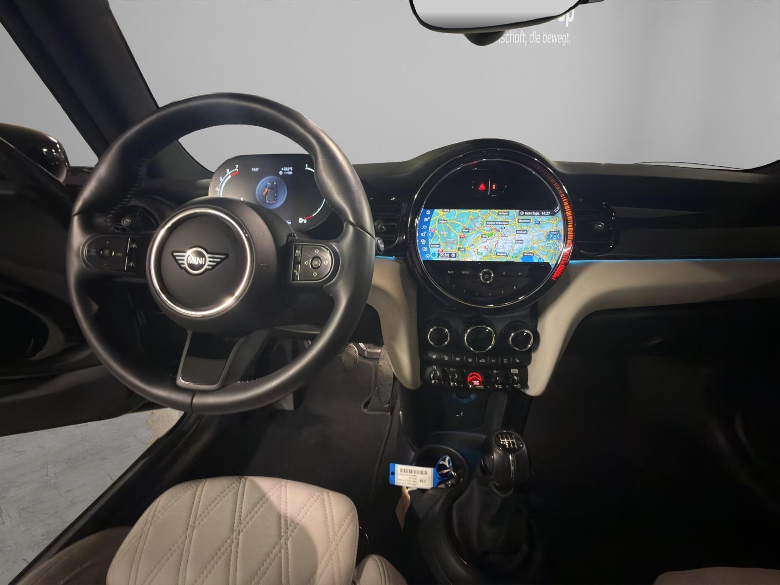 MINI Cabrio F57 2.0i Cooper S-image-9