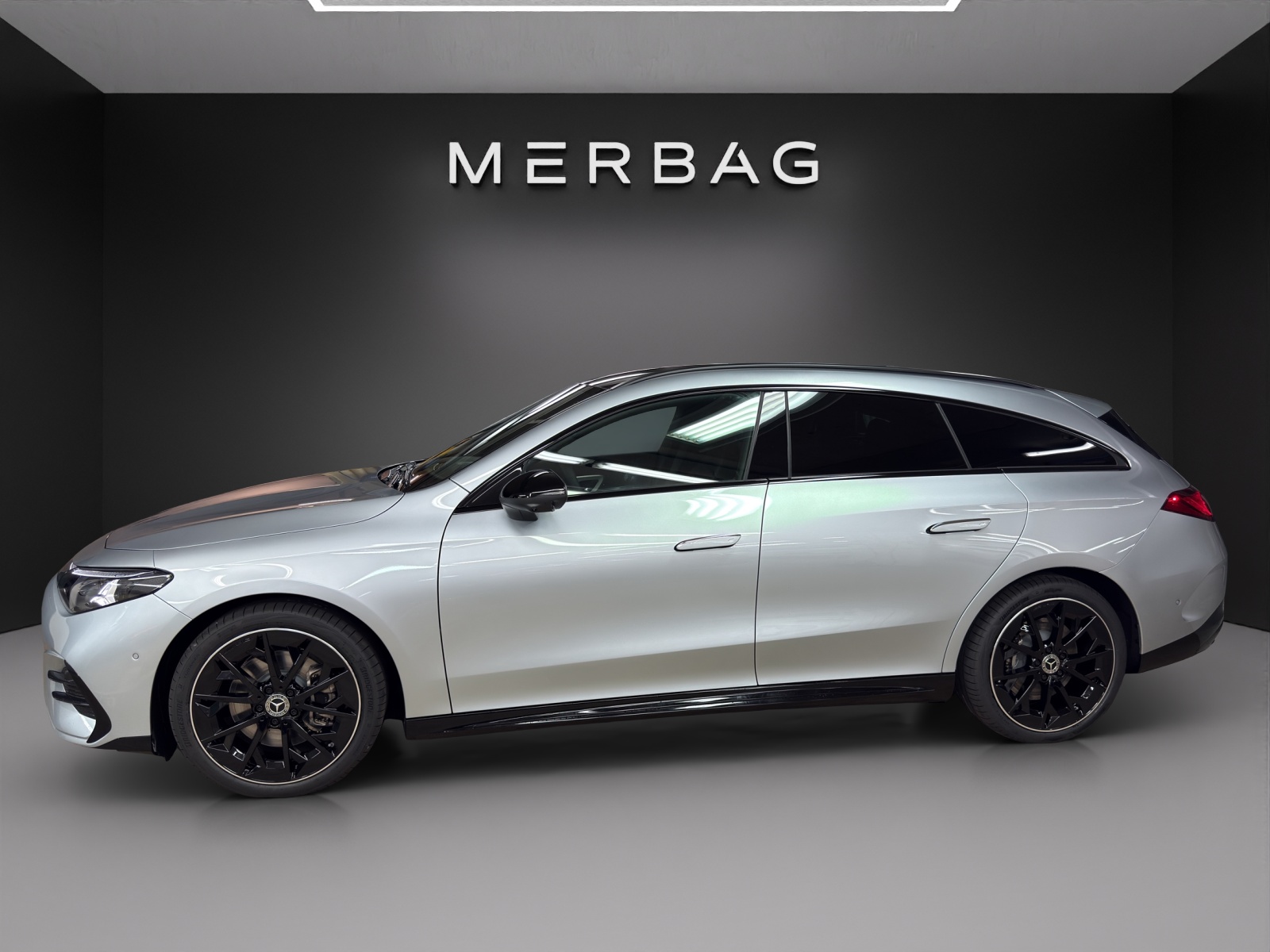MERCEDES-BENZ CLA Shooting Brake 350 4Matic 85 kWh EQ-image-1