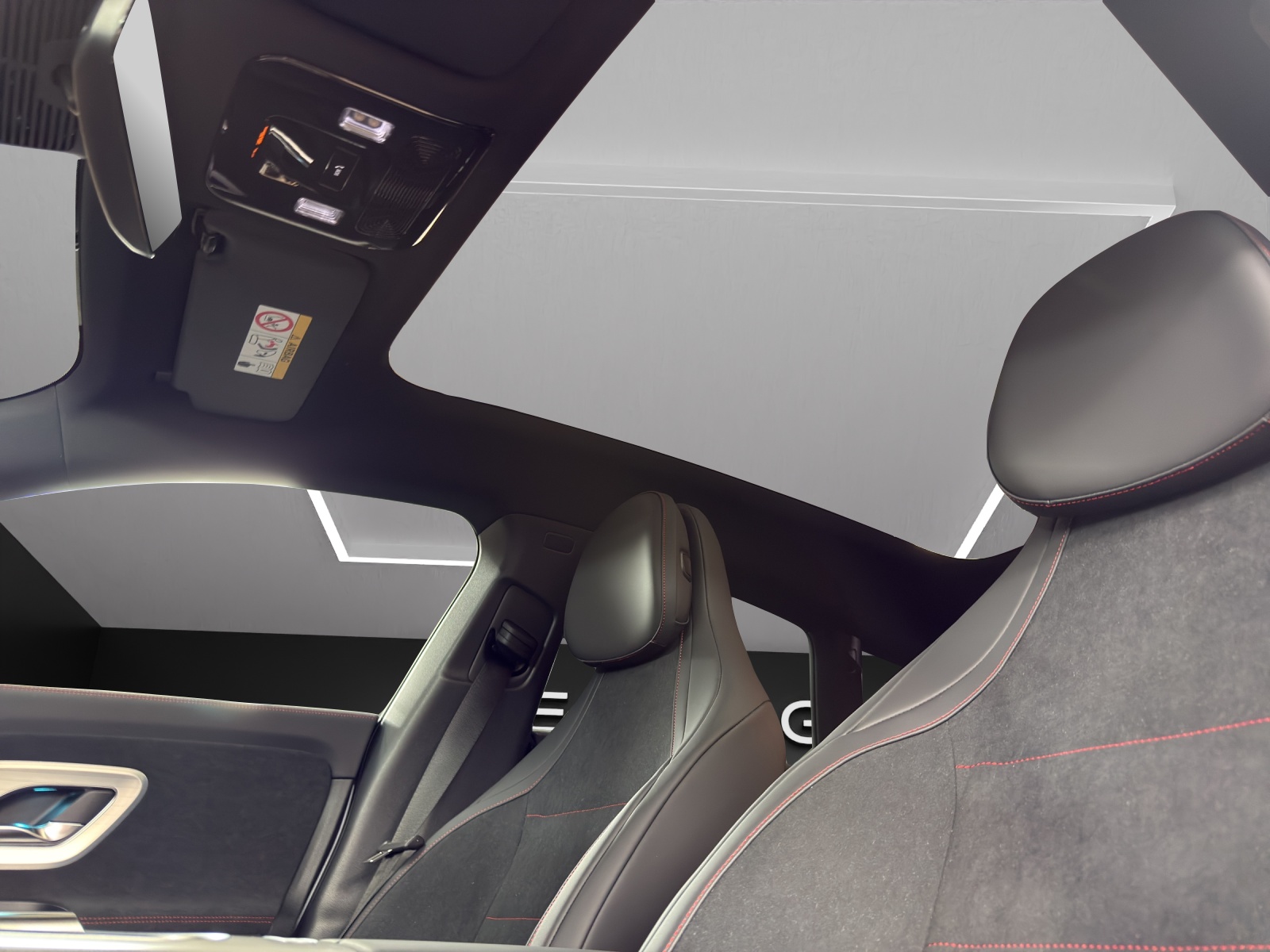 MERCEDES-BENZ CLA Shooting Brake 350 4Matic 85 kWh EQ-image-13