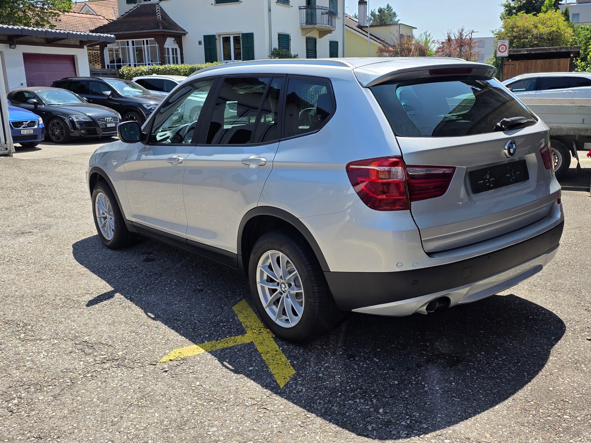 BMW X3 xDrive 28i Steptronic-image-2