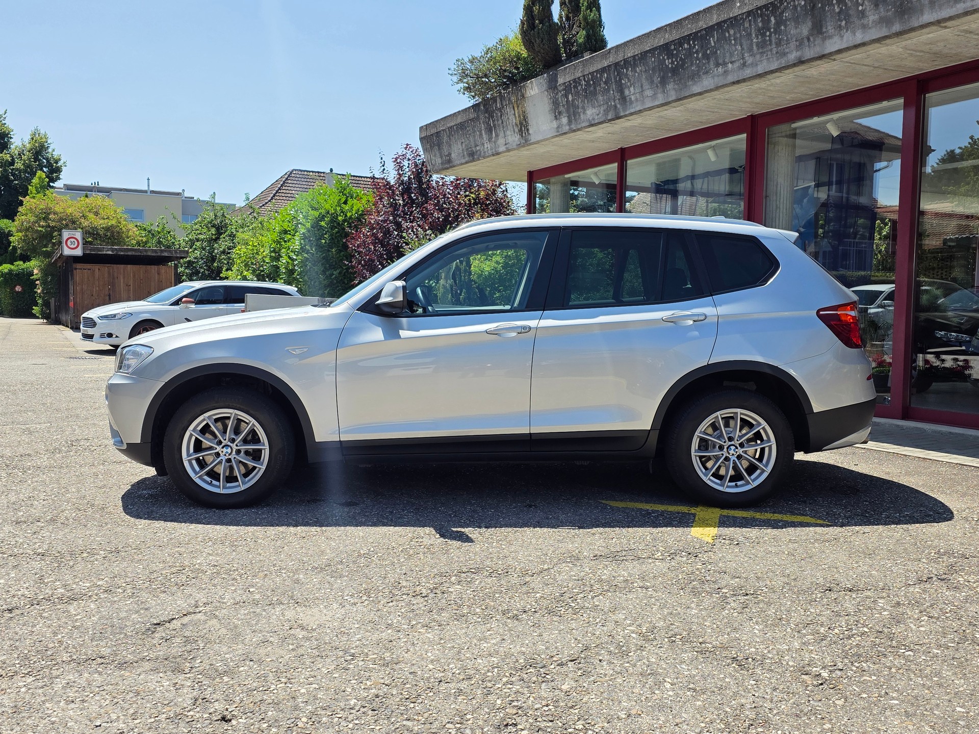 BMW X3 xDrive 28i Steptronic-image-1
