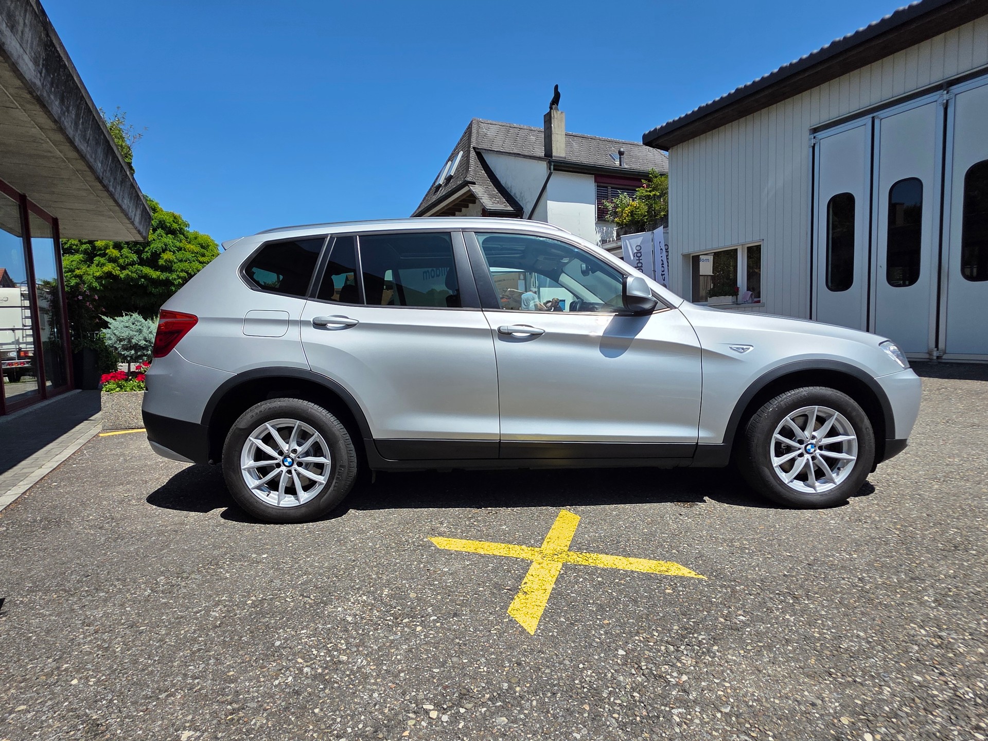 BMW X3 xDrive 28i Steptronic-image-5