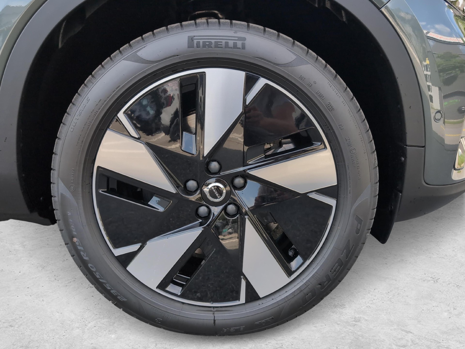 VOLVO EX40 Twin Ultra AWD-image-14