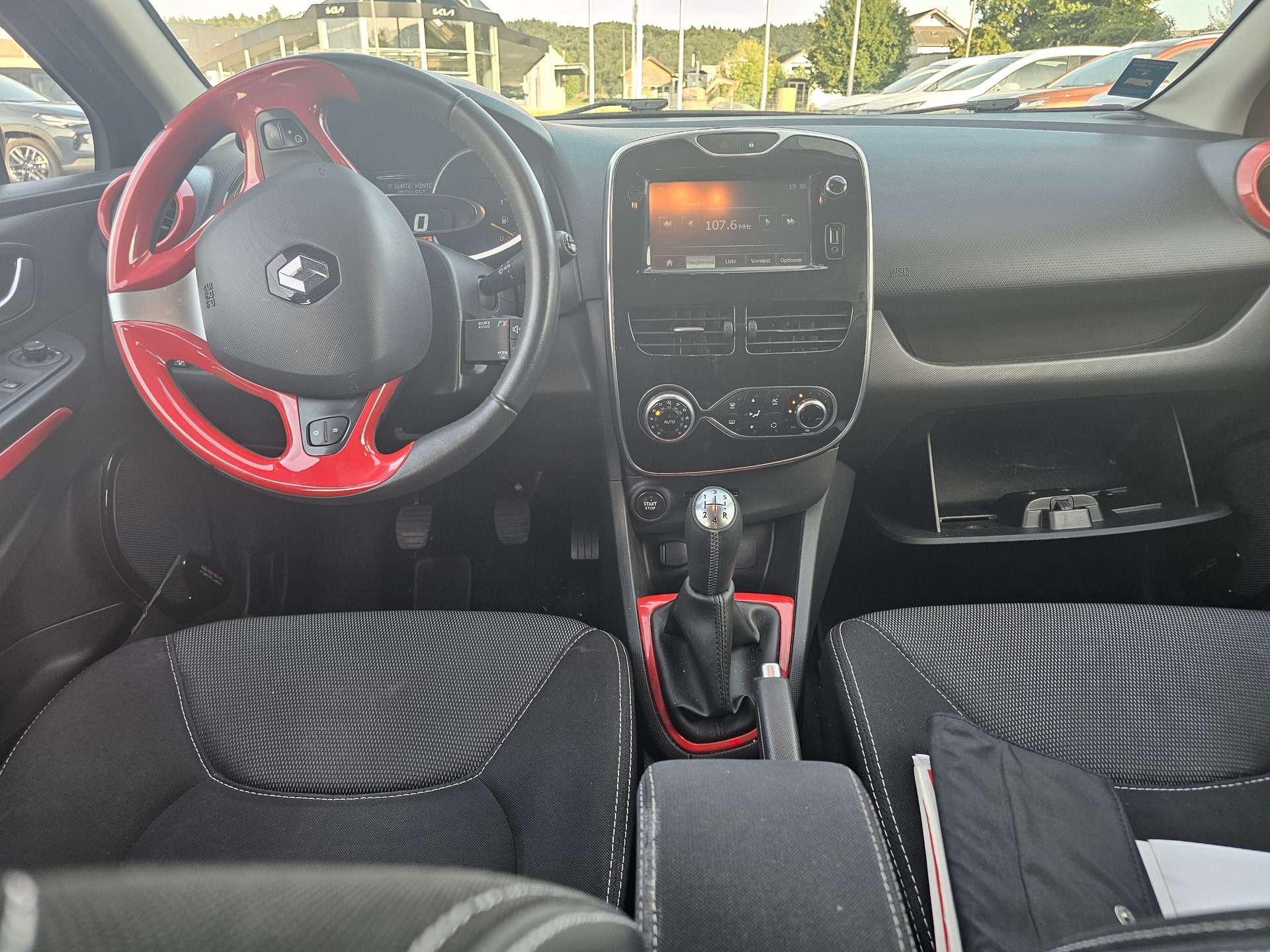 RENAULT Clio 1.5 dCi Authentique-image-6
